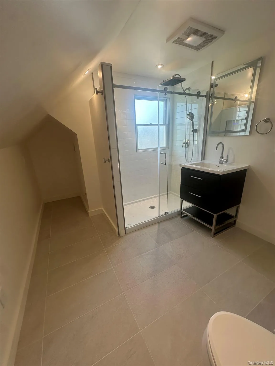 557 Hudson Street, Long Beach, NY, 2 Bedrooms Bedrooms, 5 Rooms Rooms,1 BathroomBathrooms,Residential Lease,For Rent,Hudson,0,1005817 557 Hudson Street, Long Beach, NY, 2 Bedrooms Bedrooms, 5 Rooms Rooms,1 BathroomBathrooms,Residential Lease,For Rent,Hudson,0,1005817