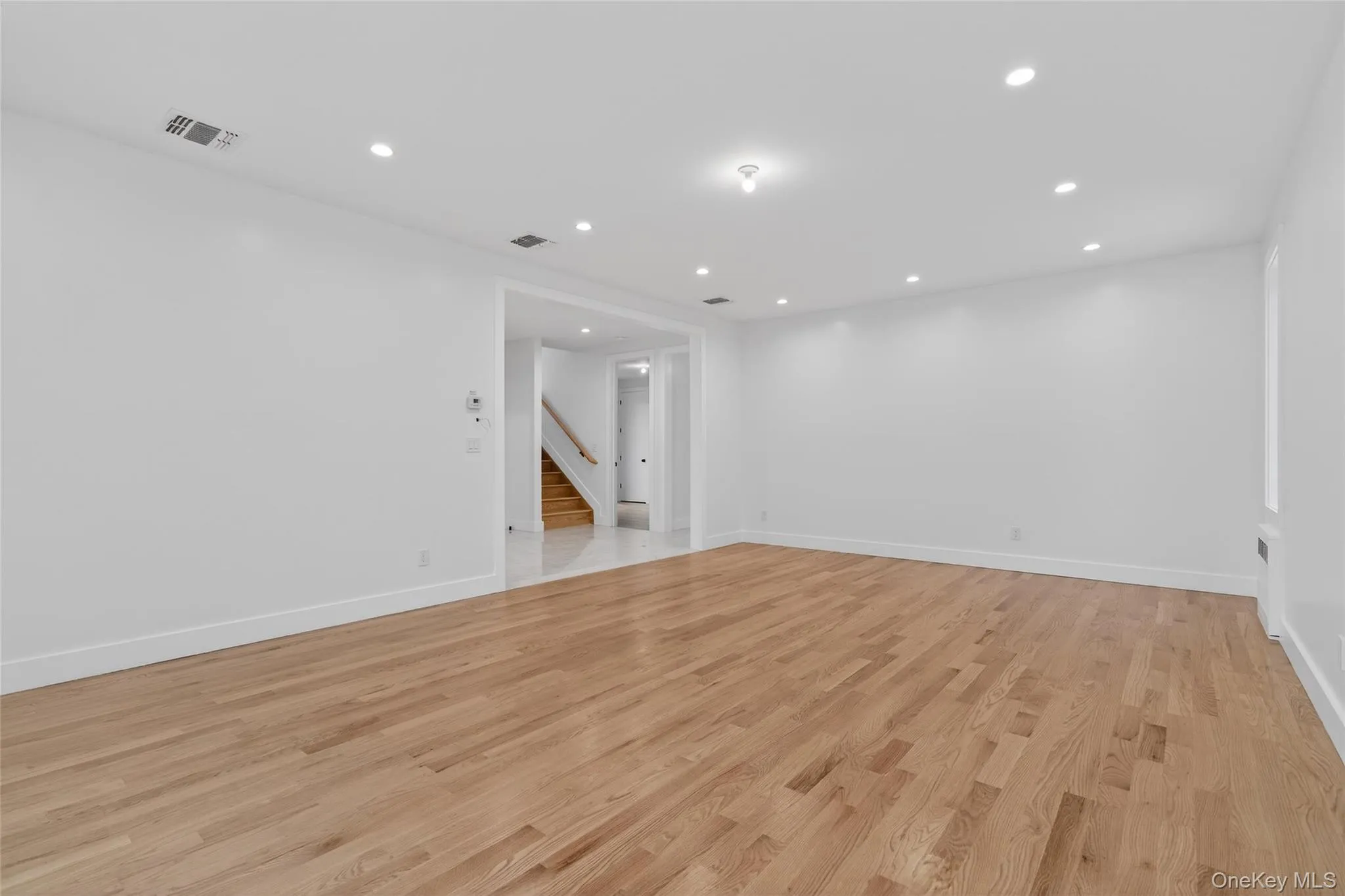 67 Lawrence Avenue, Thompson, NY, 6 Bedrooms Bedrooms, 11 Rooms Rooms,3 BathroomsBathrooms,Residential,For Rent,Lawrence,0,1005820 67 Lawrence Avenue, Thompson, NY, 6 Bedrooms Bedrooms, 11 Rooms Rooms,3 BathroomsBathrooms,Residential,For Rent,Lawrence,0,1005820