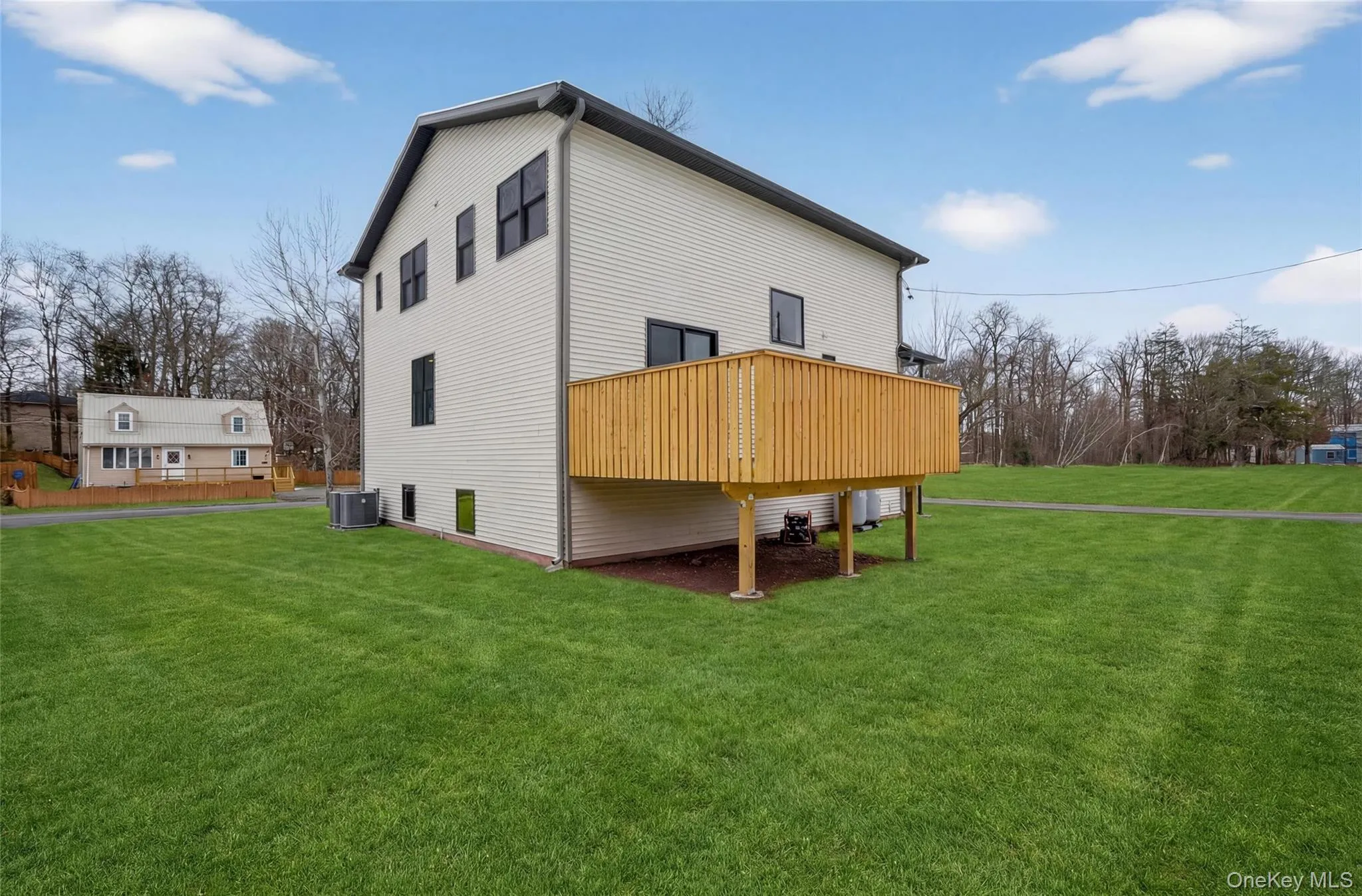 67 Lawrence Avenue, Thompson, NY, 6 Bedrooms Bedrooms, 11 Rooms Rooms,3 BathroomsBathrooms,Residential,For Rent,Lawrence,0,1005820 67 Lawrence Avenue, Thompson, NY, 6 Bedrooms Bedrooms, 11 Rooms Rooms,3 BathroomsBathrooms,Residential,For Rent,Lawrence,0,1005820
