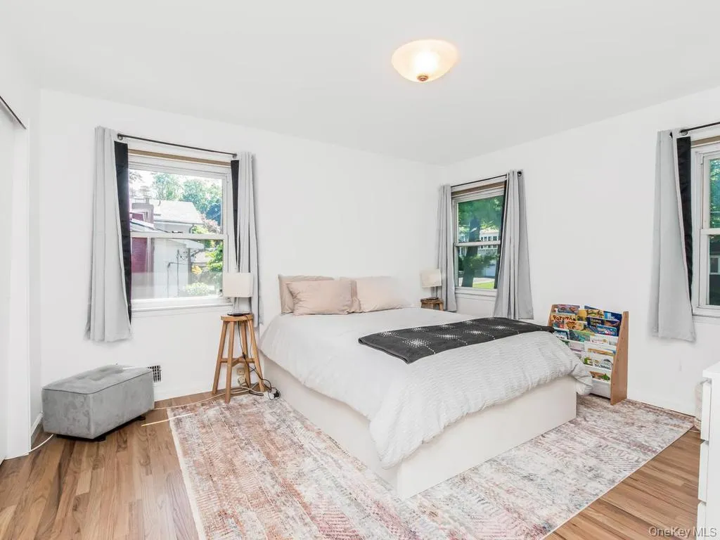 36 Balmoral Crescent, White Plains, NY, 4 Bedrooms Bedrooms, 7 Rooms Rooms,2 BathroomsBathrooms,Residential,For Rent,Balmoral,0,1005823 36 Balmoral Crescent, White Plains, NY, 4 Bedrooms Bedrooms, 7 Rooms Rooms,2 BathroomsBathrooms,Residential,For Rent,Balmoral,0,1005823