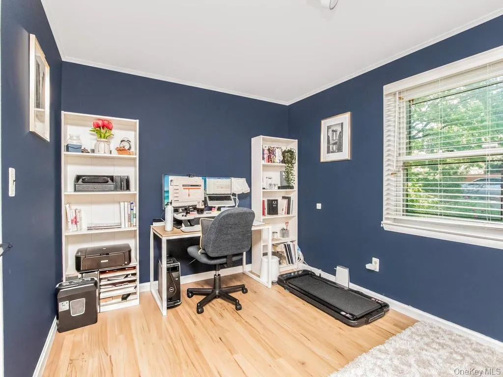 4th bedroom being used as an office 4th bedroom being used as an office