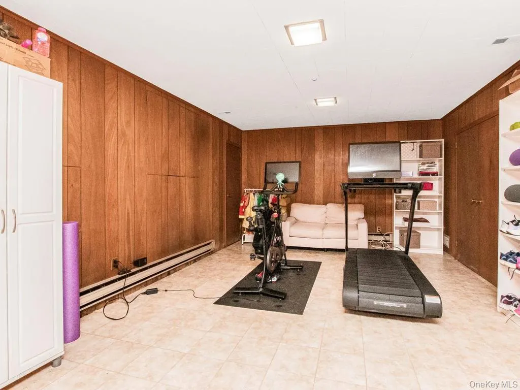 36 Balmoral Crescent, White Plains, NY, 4 Bedrooms Bedrooms, 7 Rooms Rooms,2 BathroomsBathrooms,Residential,For Rent,Balmoral,0,1005823 36 Balmoral Crescent, White Plains, NY, 4 Bedrooms Bedrooms, 7 Rooms Rooms,2 BathroomsBathrooms,Residential,For Rent,Balmoral,0,1005823