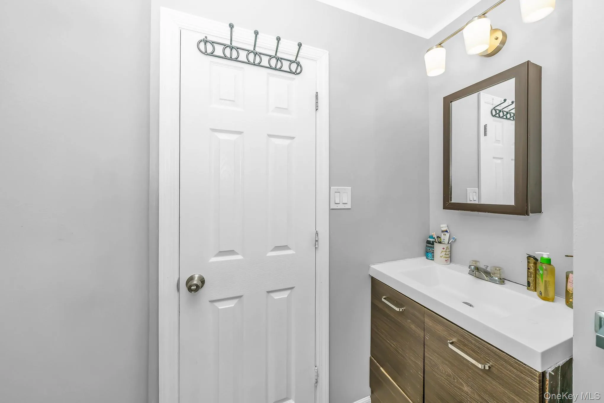 72 Peckham Avenue, Islip, NY, 5 Bedrooms Bedrooms, 10 Rooms Rooms,3 BathroomsBathrooms,Residential,For Rent,Peckham,0,1005824 72 Peckham Avenue, Islip, NY, 5 Bedrooms Bedrooms, 10 Rooms Rooms,3 BathroomsBathrooms,Residential,For Rent,Peckham,0,1005824