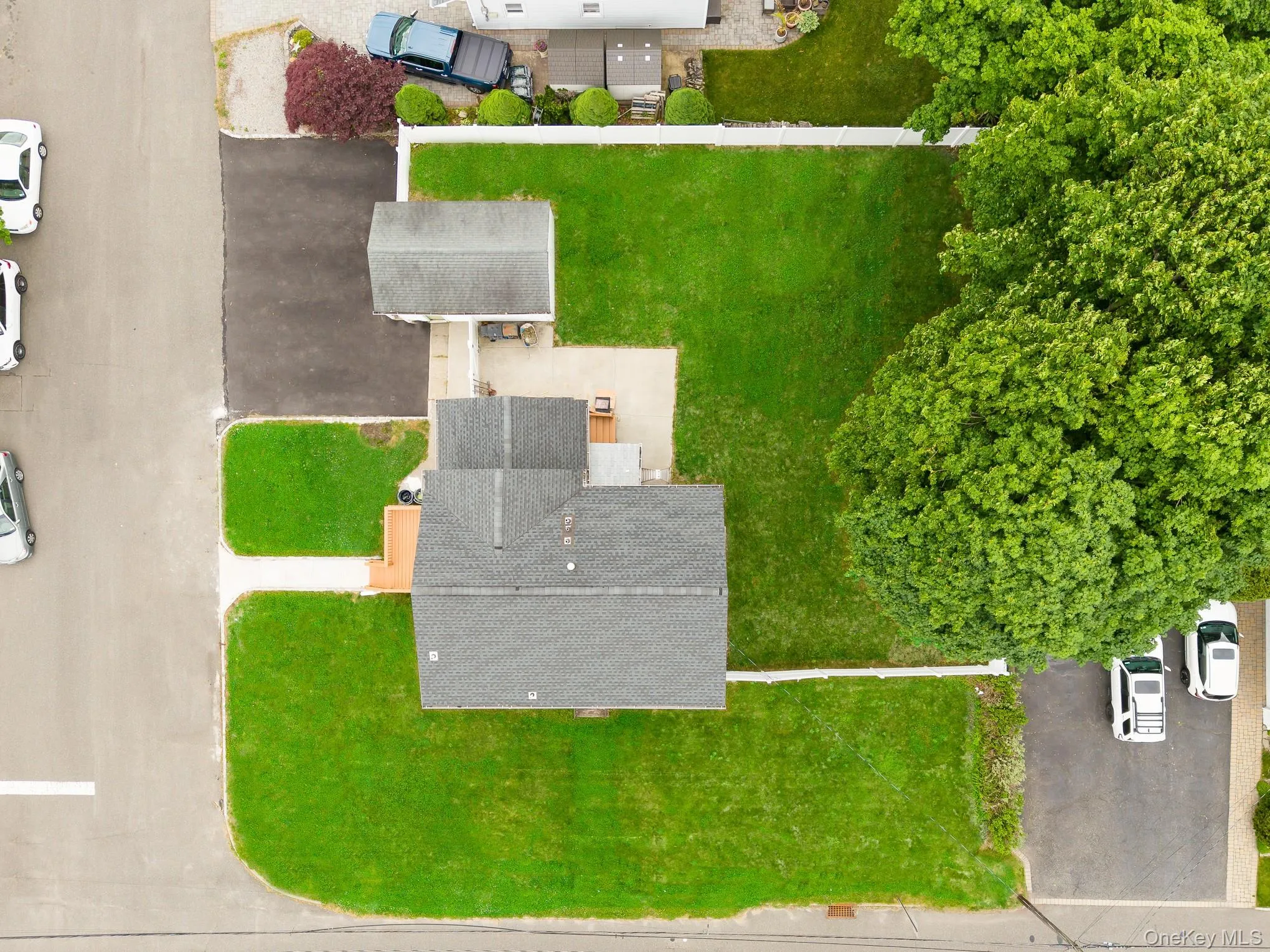 72 Peckham Avenue, Islip, NY, 5 Bedrooms Bedrooms, 10 Rooms Rooms,3 BathroomsBathrooms,Residential,For Rent,Peckham,0,KEY1005824 72 Peckham Avenue, Islip, NY, 5 Bedrooms Bedrooms, 10 Rooms Rooms,3 BathroomsBathrooms,Residential,For Rent,Peckham,0,KEY1005824