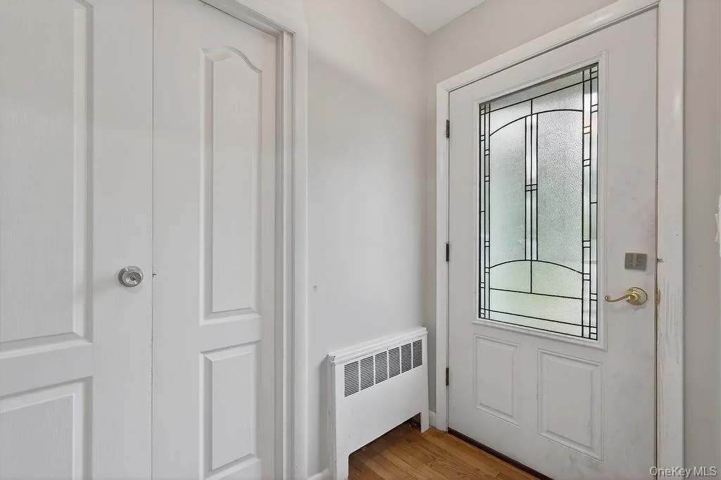 33 Mortimer Avenue, Greenburgh, NY, 4 Bedrooms Bedrooms, 10 Rooms Rooms,2 BathroomsBathrooms,Residential,For Rent,Mortimer,0,1005826 33 Mortimer Avenue, Greenburgh, NY, 4 Bedrooms Bedrooms, 10 Rooms Rooms,2 BathroomsBathrooms,Residential,For Rent,Mortimer,0,1005826