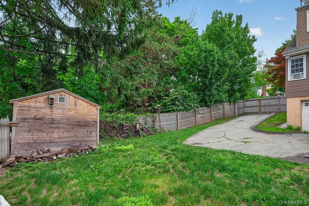 33 Mortimer Avenue, Greenburgh, NY, 4 Bedrooms Bedrooms, 10 Rooms Rooms,2 BathroomsBathrooms,Residential,For Rent,Mortimer,0,1005826 33 Mortimer Avenue, Greenburgh, NY, 4 Bedrooms Bedrooms, 10 Rooms Rooms,2 BathroomsBathrooms,Residential,For Rent,Mortimer,0,1005826