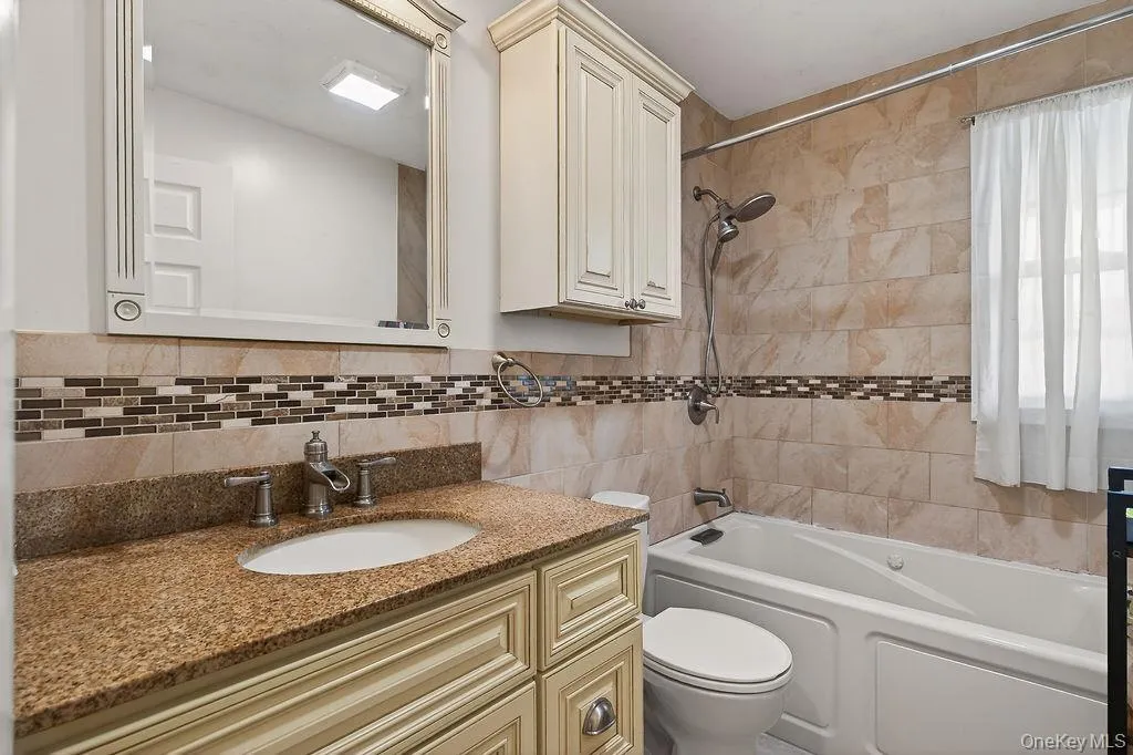 33 Mortimer Avenue, Greenburgh, NY, 4 Bedrooms Bedrooms, 10 Rooms Rooms,2 BathroomsBathrooms,Residential,For Rent,Mortimer,0,1005826 33 Mortimer Avenue, Greenburgh, NY, 4 Bedrooms Bedrooms, 10 Rooms Rooms,2 BathroomsBathrooms,Residential,For Rent,Mortimer,0,1005826
