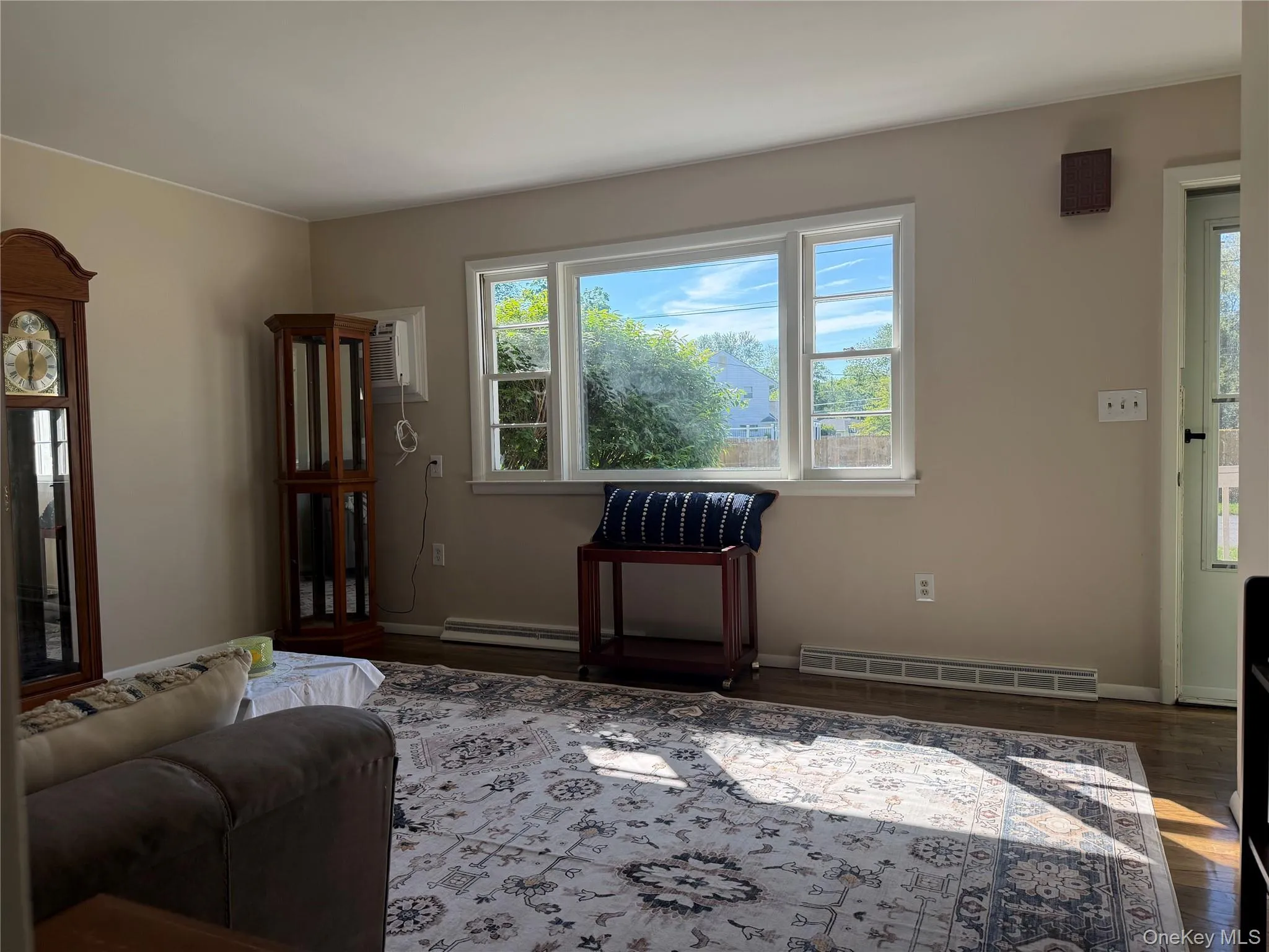 25 Gilbert Drive, Hyde Park, NY, 3 Bedrooms Bedrooms, 6 Rooms Rooms,1 BathroomBathrooms,Residential,For Rent,Gilbert,0,1005831 25 Gilbert Drive, Hyde Park, NY, 3 Bedrooms Bedrooms, 6 Rooms Rooms,1 BathroomBathrooms,Residential,For Rent,Gilbert,0,1005831