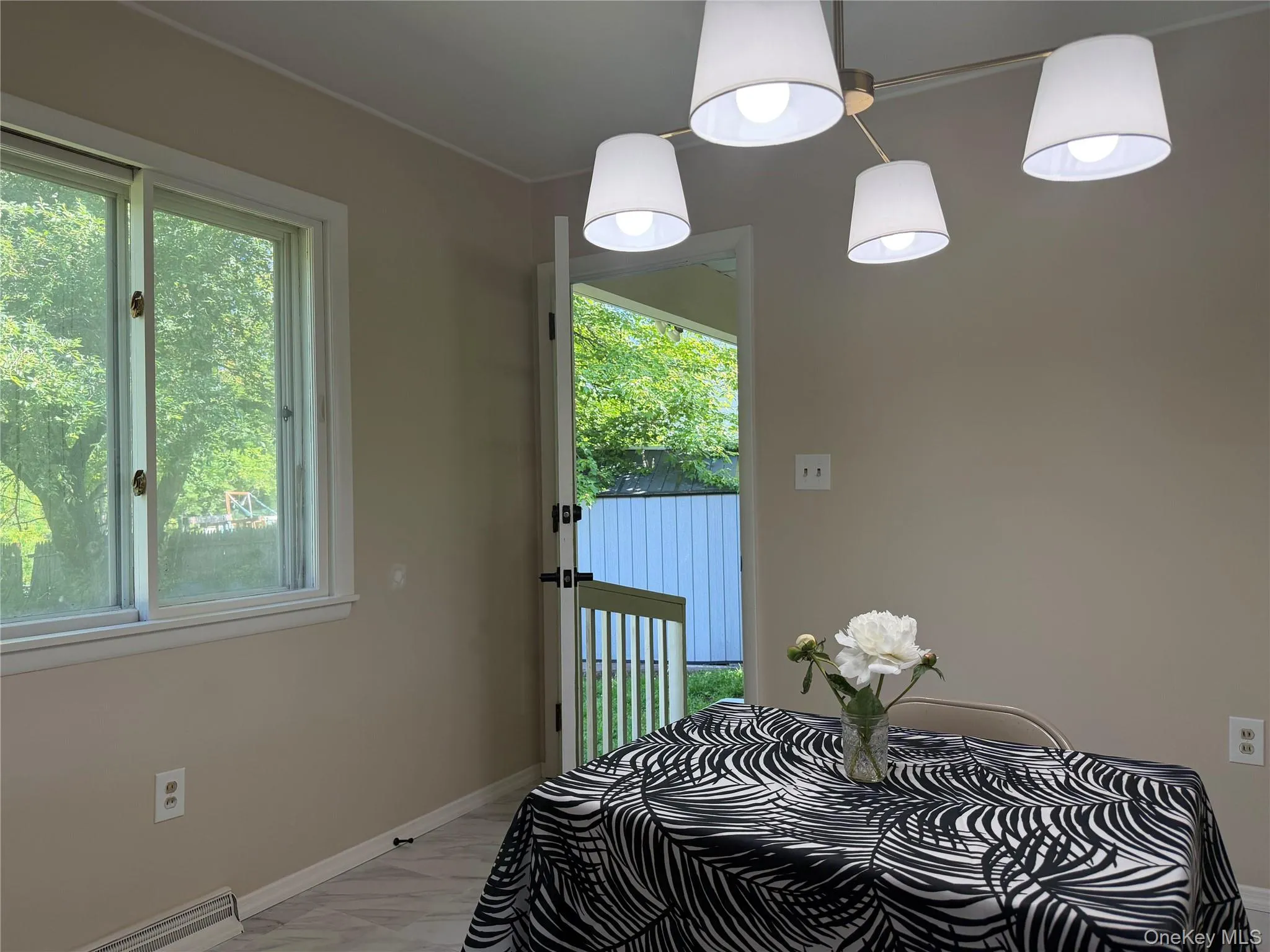 25 Gilbert Drive, Hyde Park, NY, 3 Bedrooms Bedrooms, 6 Rooms Rooms,1 BathroomBathrooms,Residential,For Rent,Gilbert,0,1005831 25 Gilbert Drive, Hyde Park, NY, 3 Bedrooms Bedrooms, 6 Rooms Rooms,1 BathroomBathrooms,Residential,For Rent,Gilbert,0,1005831