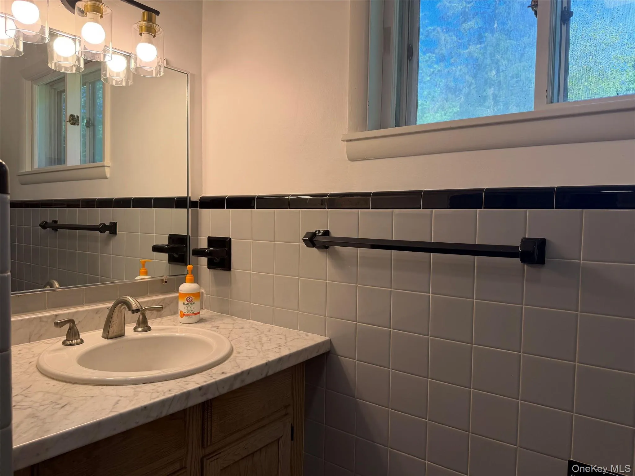 25 Gilbert Drive, Hyde Park, NY, 3 Bedrooms Bedrooms, 6 Rooms Rooms,1 BathroomBathrooms,Residential,For Rent,Gilbert,0,1005831 25 Gilbert Drive, Hyde Park, NY, 3 Bedrooms Bedrooms, 6 Rooms Rooms,1 BathroomBathrooms,Residential,For Rent,Gilbert,0,1005831