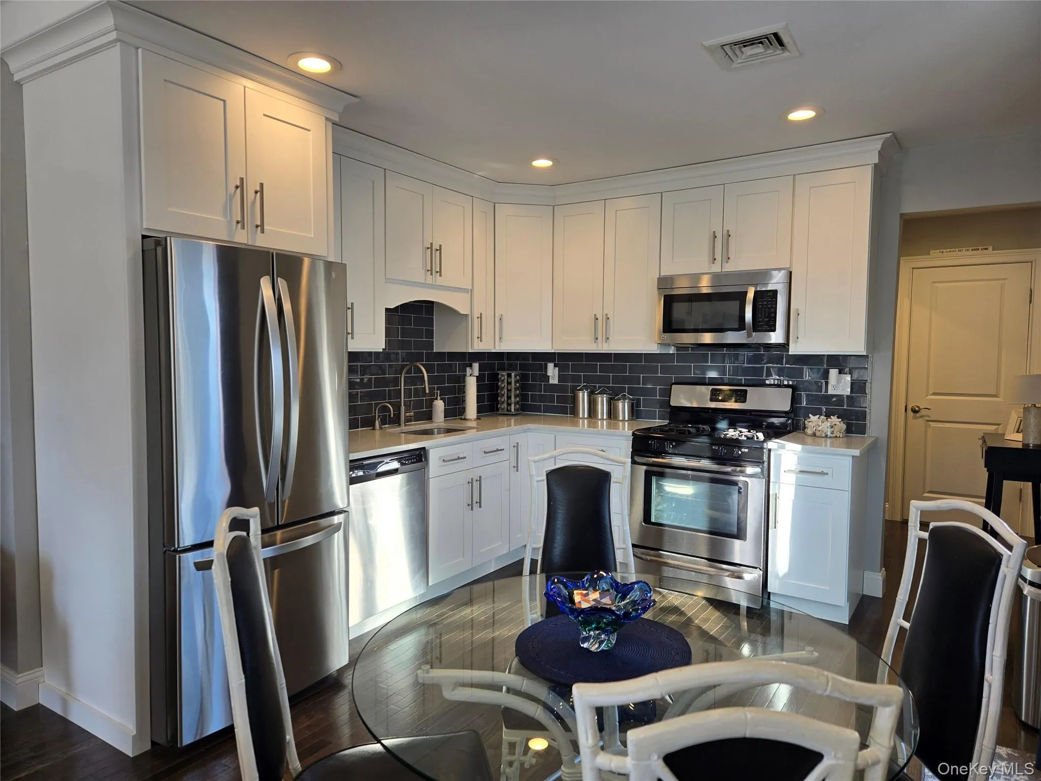 70 Harmon Street, Long Beach, NY, 3 Bedrooms Bedrooms, 5 Rooms Rooms,2 BathroomsBathrooms,Residential Lease,For Rent,Harmon,0,1005839 70 Harmon Street, Long Beach, NY, 3 Bedrooms Bedrooms, 5 Rooms Rooms,2 BathroomsBathrooms,Residential Lease,For Rent,Harmon,0,1005839
