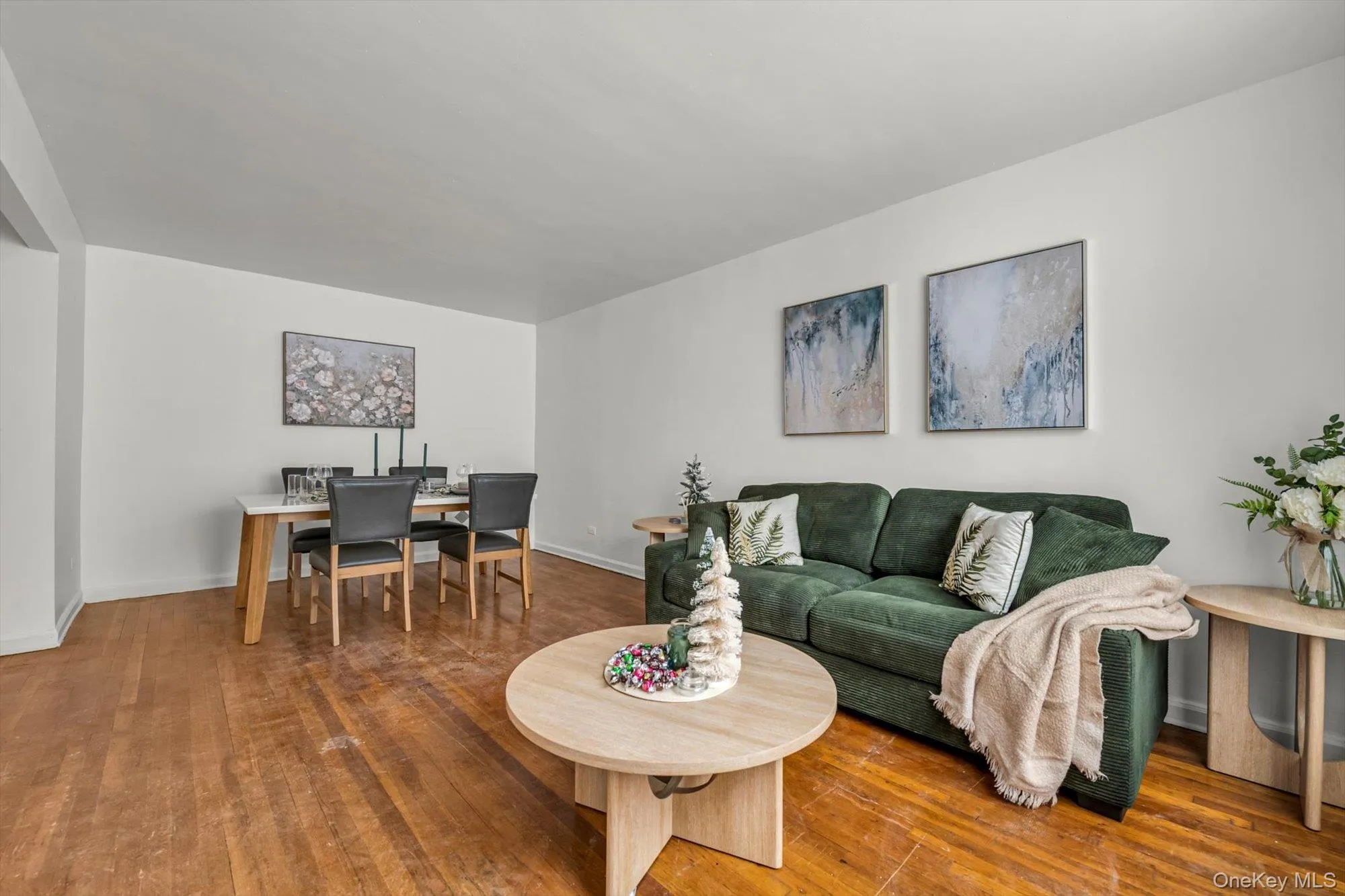 4225 80th Street, New York, NY, 1 Bedroom Bedrooms, 3 Rooms Rooms,1 BathroomBathrooms,Residential,For Rent,80th,0,1005841 4225 80th Street, New York, NY, 1 Bedroom Bedrooms, 3 Rooms Rooms,1 BathroomBathrooms,Residential,For Rent,80th,0,1005841