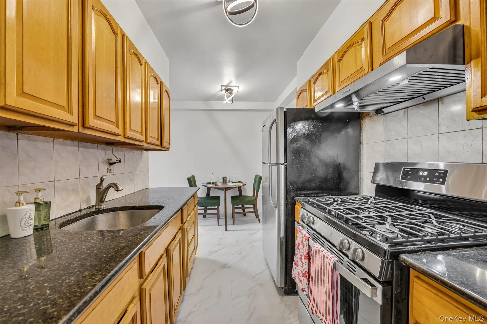4225 80th Street, New York, NY, 1 Bedroom Bedrooms, 3 Rooms Rooms,1 BathroomBathrooms,Residential,For Rent,80th,0,1005841 4225 80th Street, New York, NY, 1 Bedroom Bedrooms, 3 Rooms Rooms,1 BathroomBathrooms,Residential,For Rent,80th,0,1005841