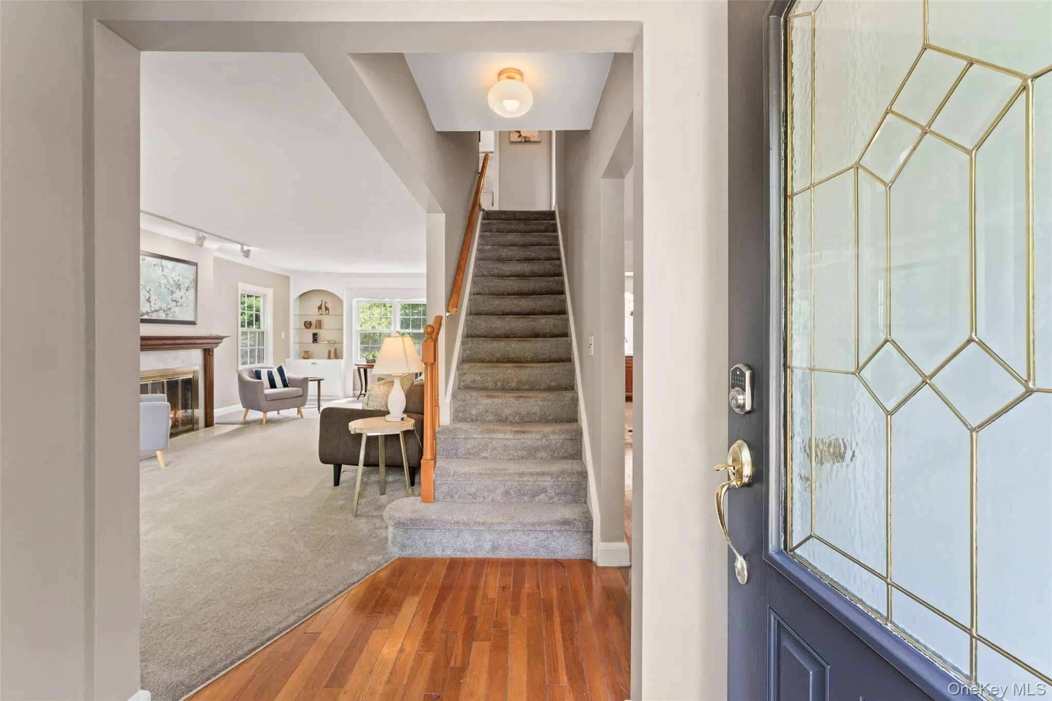 Elegant entry Elegant entry