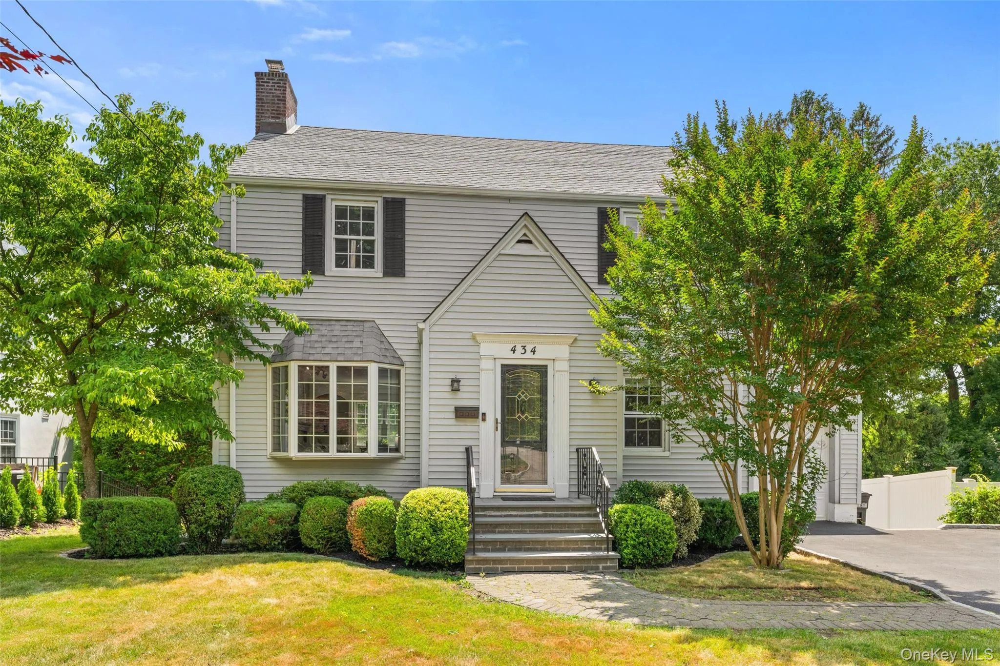 434 California Road, Eastchester, NY, 3 Bedrooms Bedrooms, 7 Rooms Rooms,2 BathroomsBathrooms,Residential,For Rent,California,0,KEY1005842 434 California Road, Eastchester, NY, 3 Bedrooms Bedrooms, 7 Rooms Rooms,2 BathroomsBathrooms,Residential,For Rent,California,0,KEY1005842