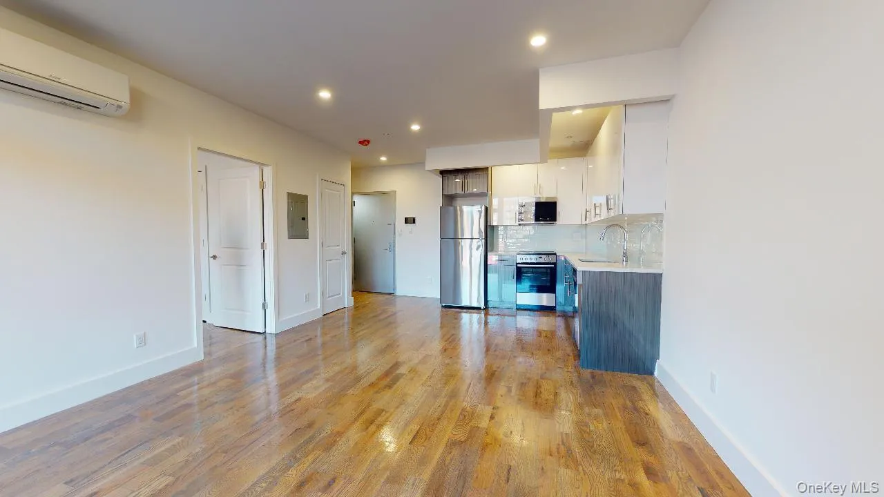 138-28 Queens Boulevard, New York, NY, 1 Bedroom Bedrooms, 3 Rooms Rooms,1 BathroomBathrooms,Residential Lease,For Rent,Queens,0,1005843 138-28 Queens Boulevard, New York, NY, 1 Bedroom Bedrooms, 3 Rooms Rooms,1 BathroomBathrooms,Residential Lease,For Rent,Queens,0,1005843
