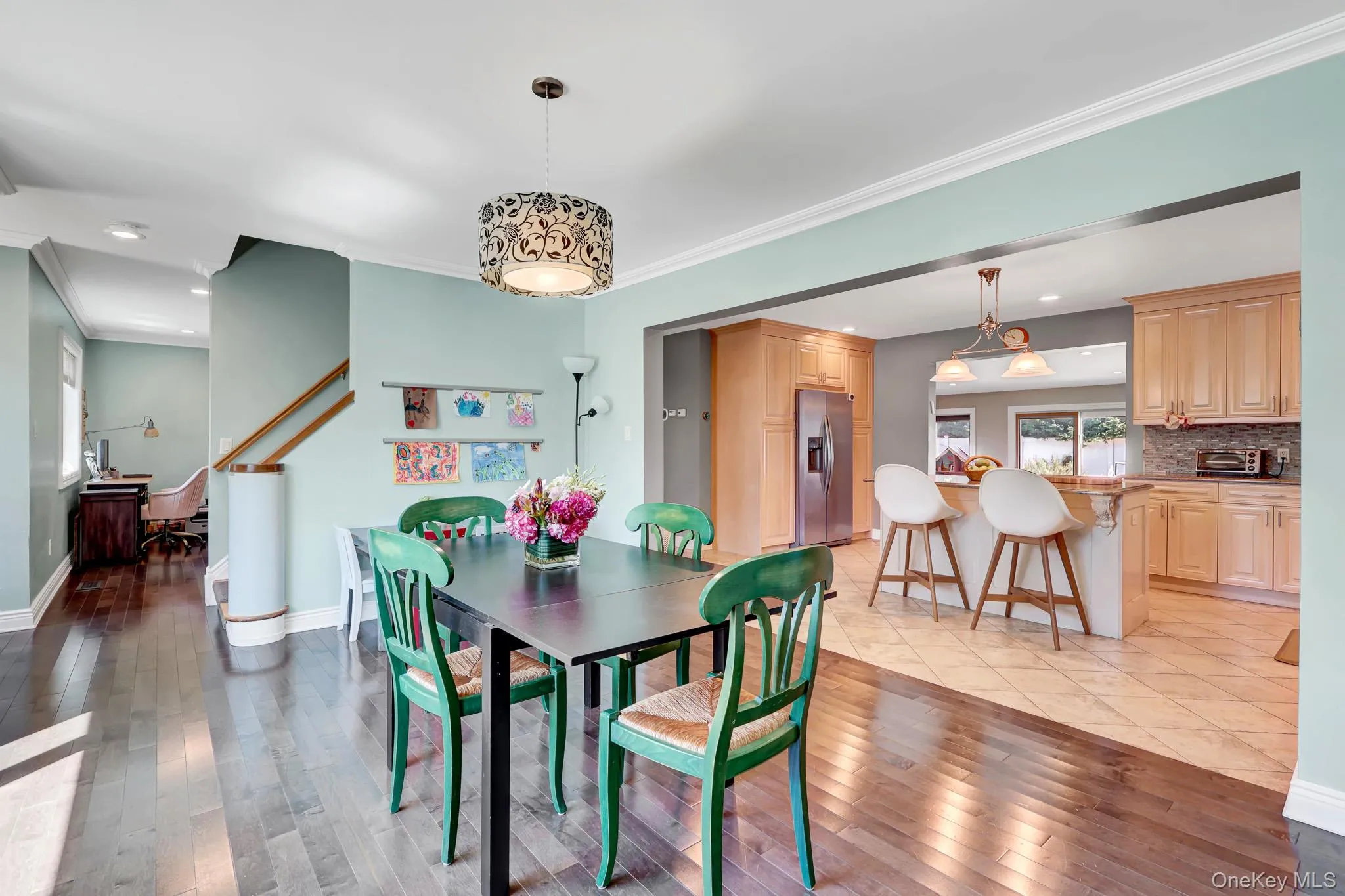 DINING ROOM OPEN TO LARGE EAT IN KITCHEN DINING ROOM OPEN TO LARGE EAT IN KITCHEN