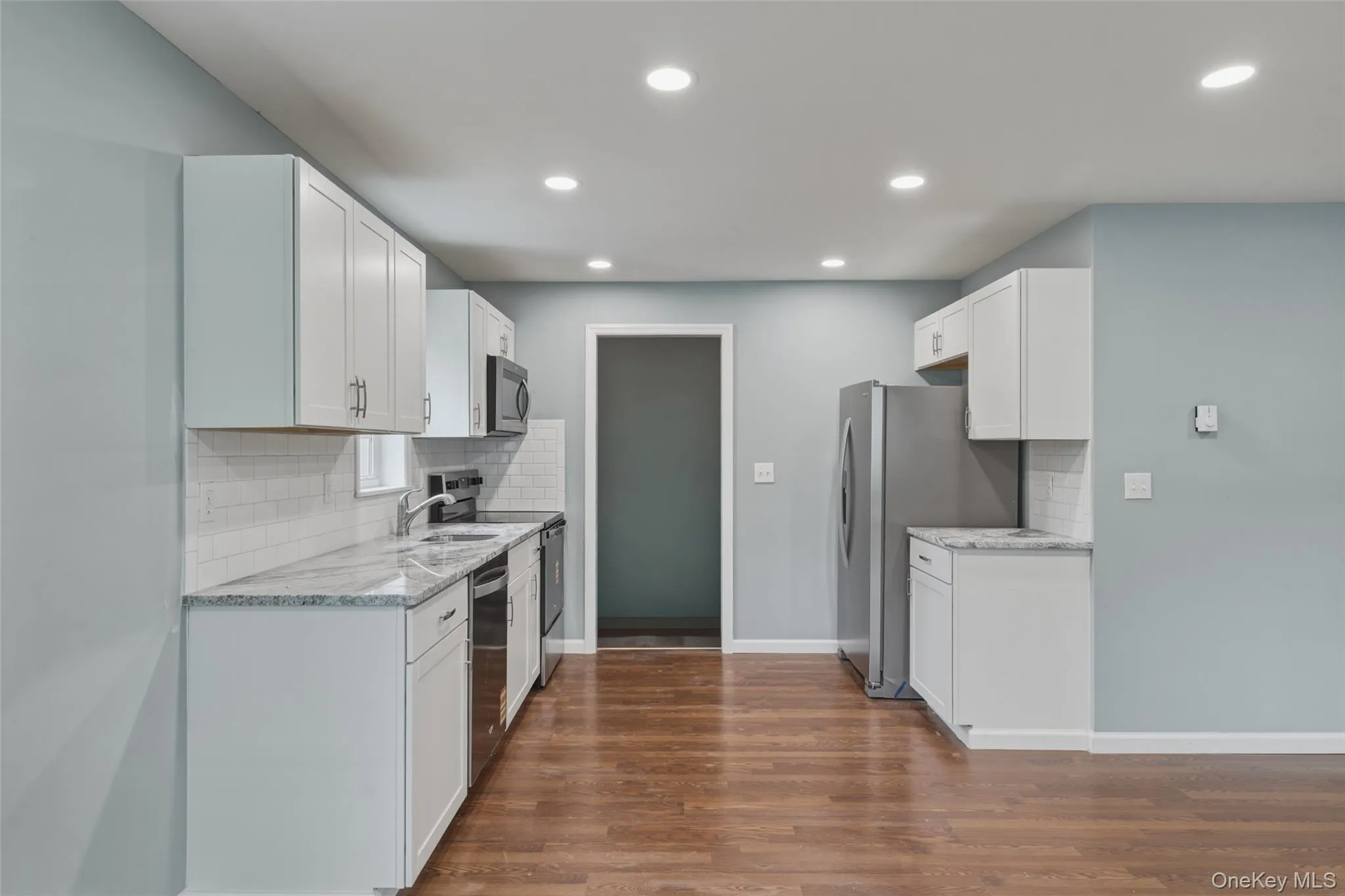 47 Lake Drive, Babylon, NY, 3 Bedrooms Bedrooms, 6 Rooms Rooms,1 BathroomBathrooms,Residential,For Rent,Lake,0,1005846 47 Lake Drive, Babylon, NY, 3 Bedrooms Bedrooms, 6 Rooms Rooms,1 BathroomBathrooms,Residential,For Rent,Lake,0,1005846