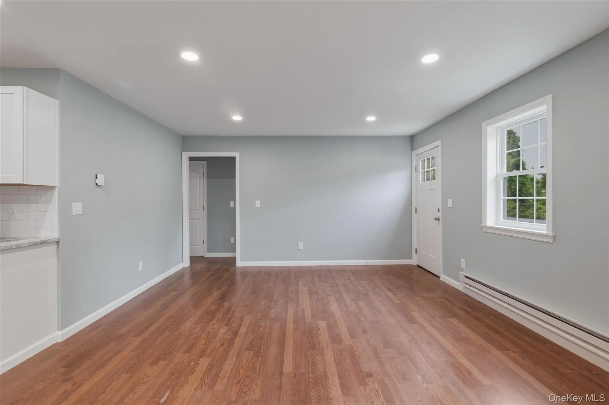47 Lake Drive, Babylon, NY, 3 Bedrooms Bedrooms, 6 Rooms Rooms,1 BathroomBathrooms,Residential,For Rent,Lake,0,1005846 47 Lake Drive, Babylon, NY, 3 Bedrooms Bedrooms, 6 Rooms Rooms,1 BathroomBathrooms,Residential,For Rent,Lake,0,1005846