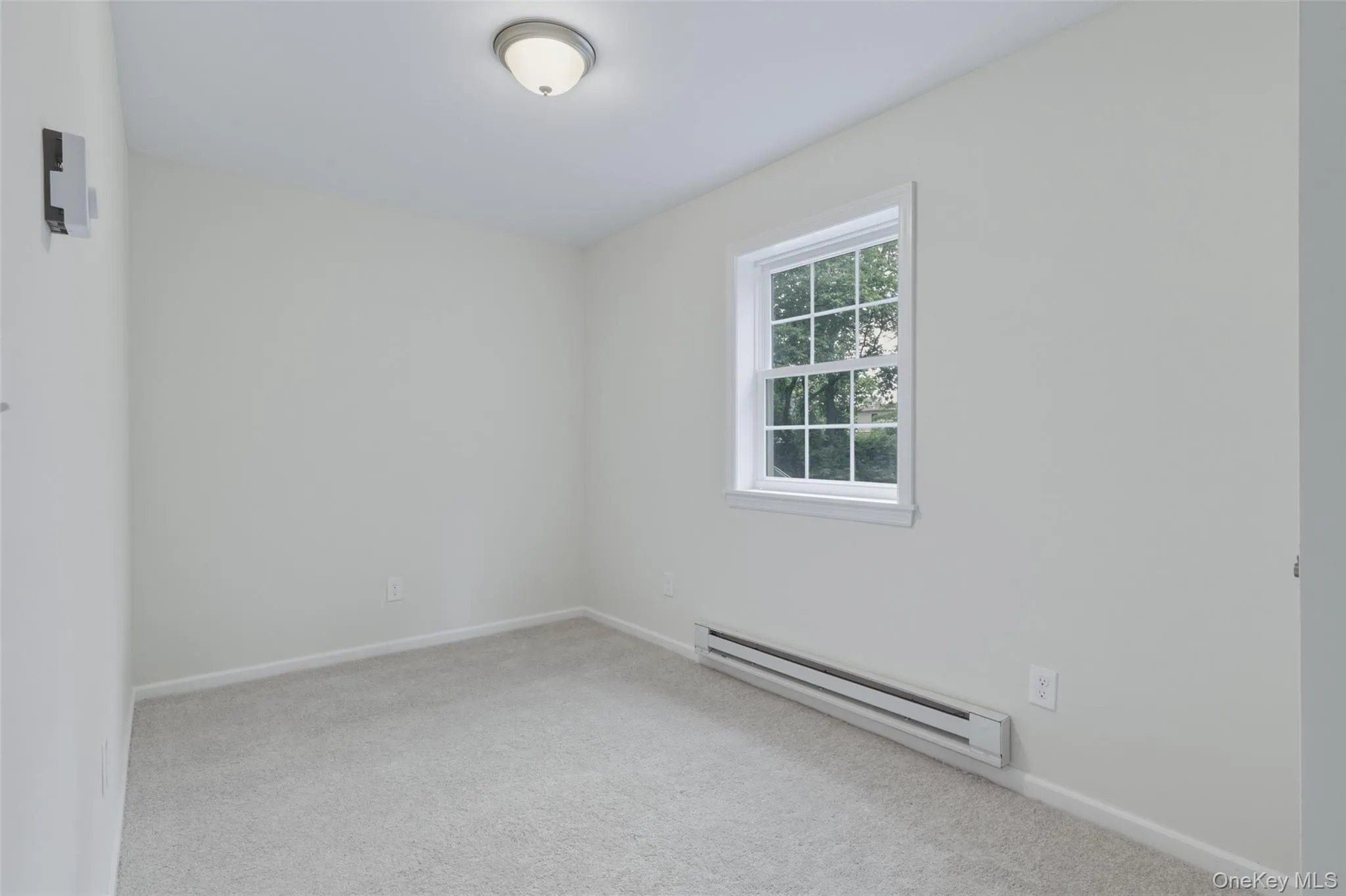 47 Lake Drive, Babylon, NY, 3 Bedrooms Bedrooms, 6 Rooms Rooms,1 BathroomBathrooms,Residential,For Rent,Lake,0,1005846 47 Lake Drive, Babylon, NY, 3 Bedrooms Bedrooms, 6 Rooms Rooms,1 BathroomBathrooms,Residential,For Rent,Lake,0,1005846