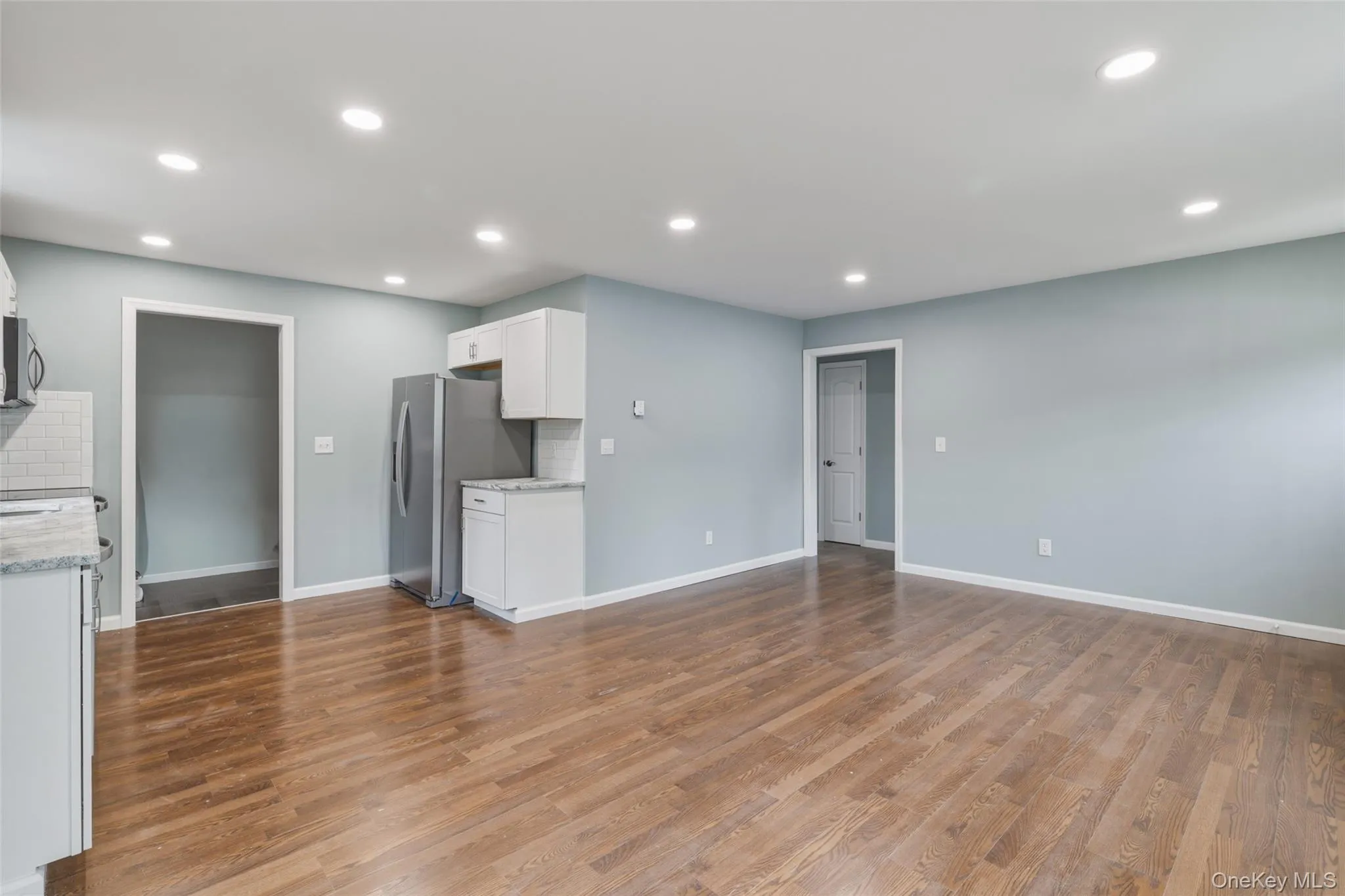 47 Lake Drive, Babylon, NY, 3 Bedrooms Bedrooms, 6 Rooms Rooms,1 BathroomBathrooms,Residential,For Rent,Lake,0,1005846 47 Lake Drive, Babylon, NY, 3 Bedrooms Bedrooms, 6 Rooms Rooms,1 BathroomBathrooms,Residential,For Rent,Lake,0,1005846