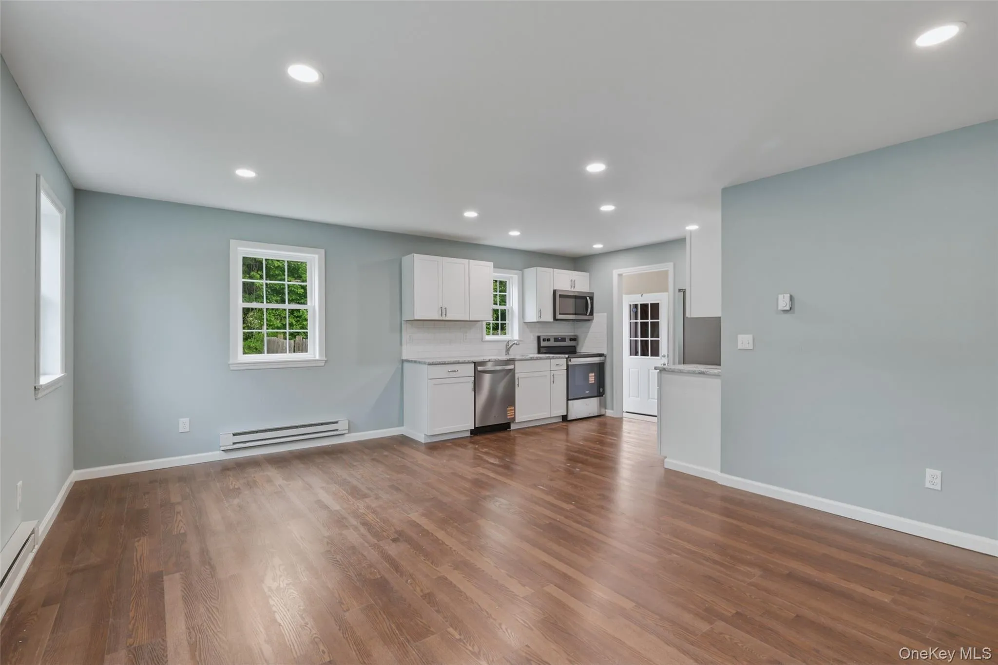 47 Lake Drive, Babylon, NY, 3 Bedrooms Bedrooms, 6 Rooms Rooms,1 BathroomBathrooms,Residential,For Rent,Lake,0,1005846 47 Lake Drive, Babylon, NY, 3 Bedrooms Bedrooms, 6 Rooms Rooms,1 BathroomBathrooms,Residential,For Rent,Lake,0,1005846