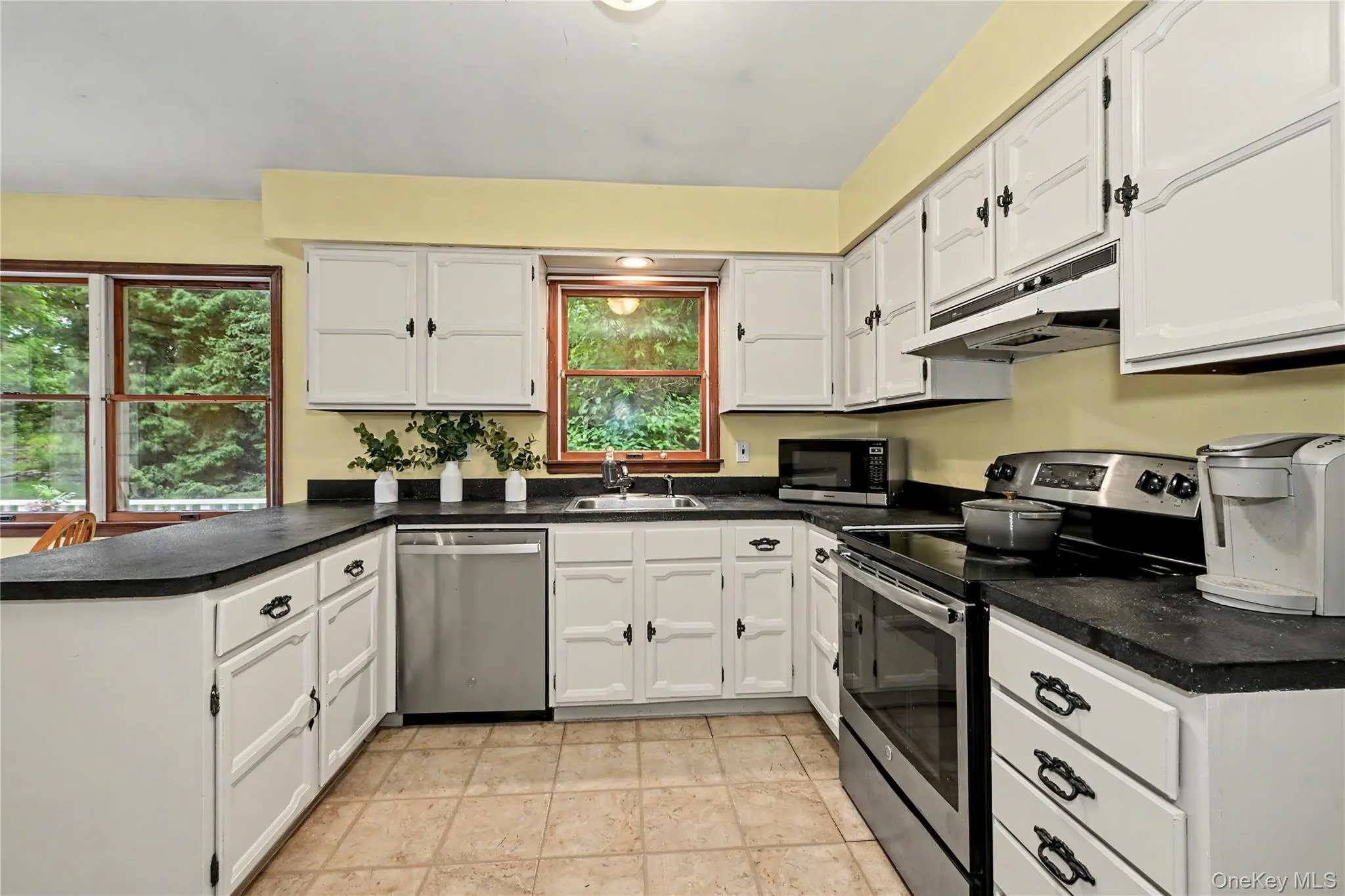 33 Sabbathday Hill Road, Lewisboro, NY, 3 Bedrooms Bedrooms, 8 Rooms Rooms,2 BathroomsBathrooms,Residential,For Rent,Sabbathday Hill,0,KEY1005850 33 Sabbathday Hill Road, Lewisboro, NY, 3 Bedrooms Bedrooms, 8 Rooms Rooms,2 BathroomsBathrooms,Residential,For Rent,Sabbathday Hill,0,KEY1005850