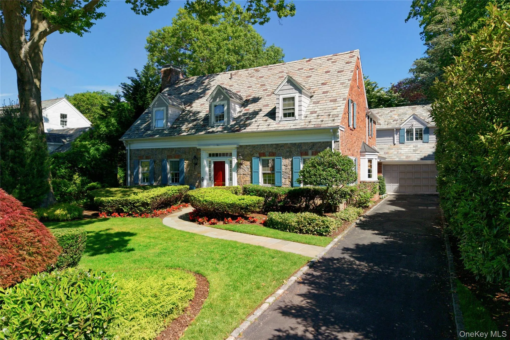 61 Mason Drive, North Hempstead, NY, 4 Bedrooms Bedrooms, 11 Rooms Rooms,3 BathroomsBathrooms,Residential,For Rent,Mason,0,1005851 61 Mason Drive, North Hempstead, NY, 4 Bedrooms Bedrooms, 11 Rooms Rooms,3 BathroomsBathrooms,Residential,For Rent,Mason,0,1005851