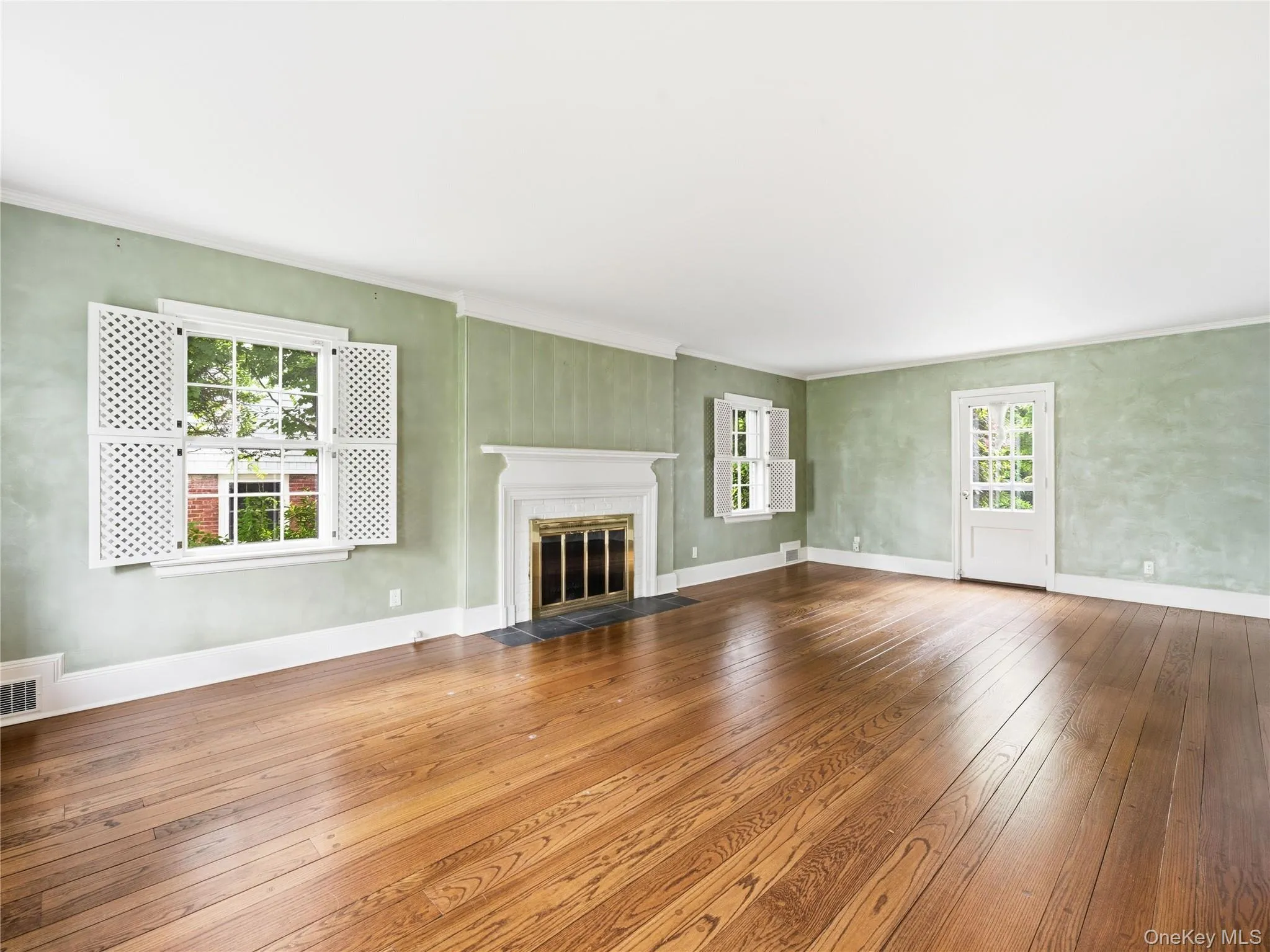 61 Mason Drive, North Hempstead, NY, 4 Bedrooms Bedrooms, 11 Rooms Rooms,3 BathroomsBathrooms,Residential,For Rent,Mason,0,1005851 61 Mason Drive, North Hempstead, NY, 4 Bedrooms Bedrooms, 11 Rooms Rooms,3 BathroomsBathrooms,Residential,For Rent,Mason,0,1005851