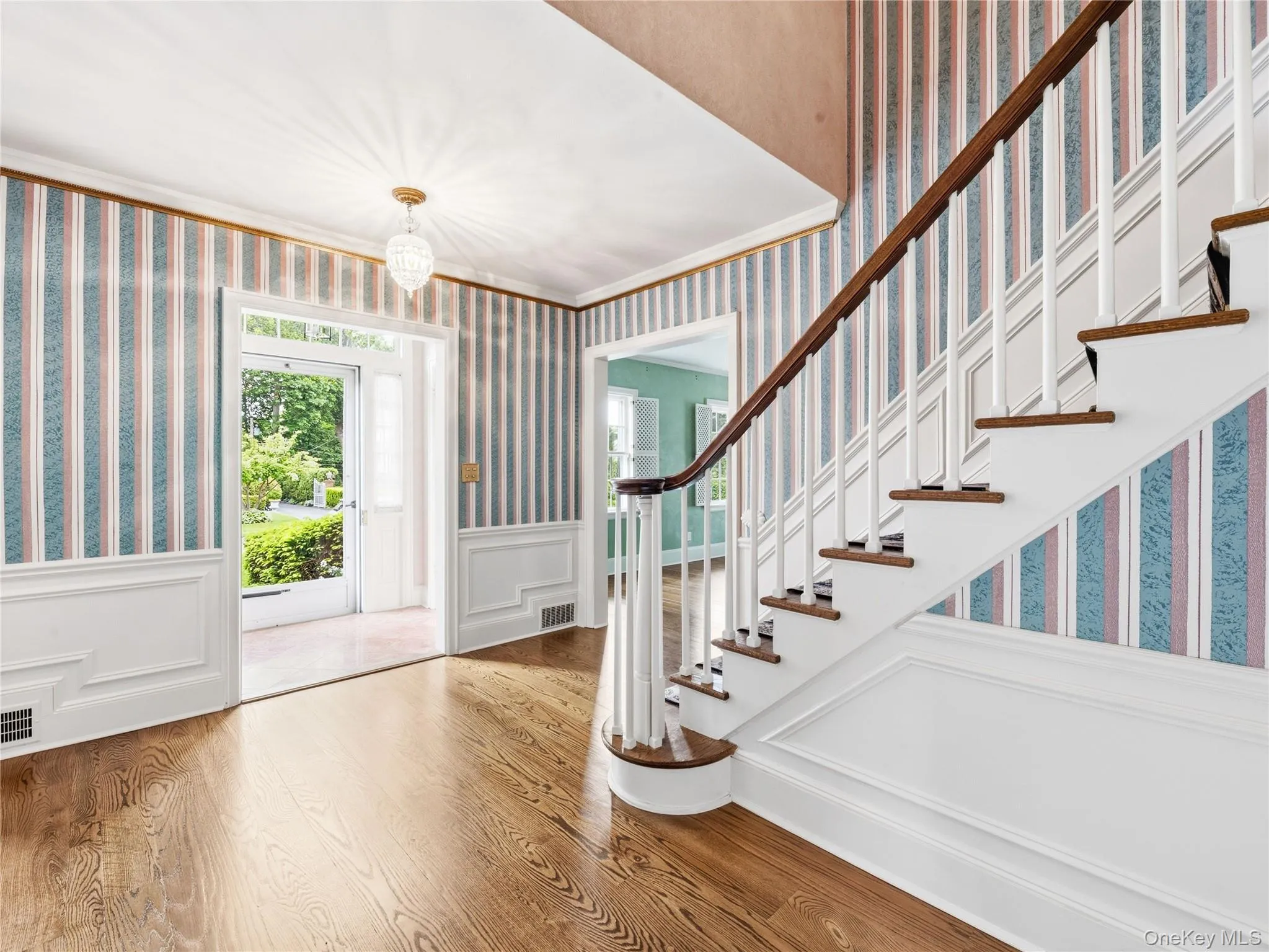 61 Mason Drive, North Hempstead, NY, 4 Bedrooms Bedrooms, 11 Rooms Rooms,3 BathroomsBathrooms,Residential,For Rent,Mason,0,1005851 61 Mason Drive, North Hempstead, NY, 4 Bedrooms Bedrooms, 11 Rooms Rooms,3 BathroomsBathrooms,Residential,For Rent,Mason,0,1005851