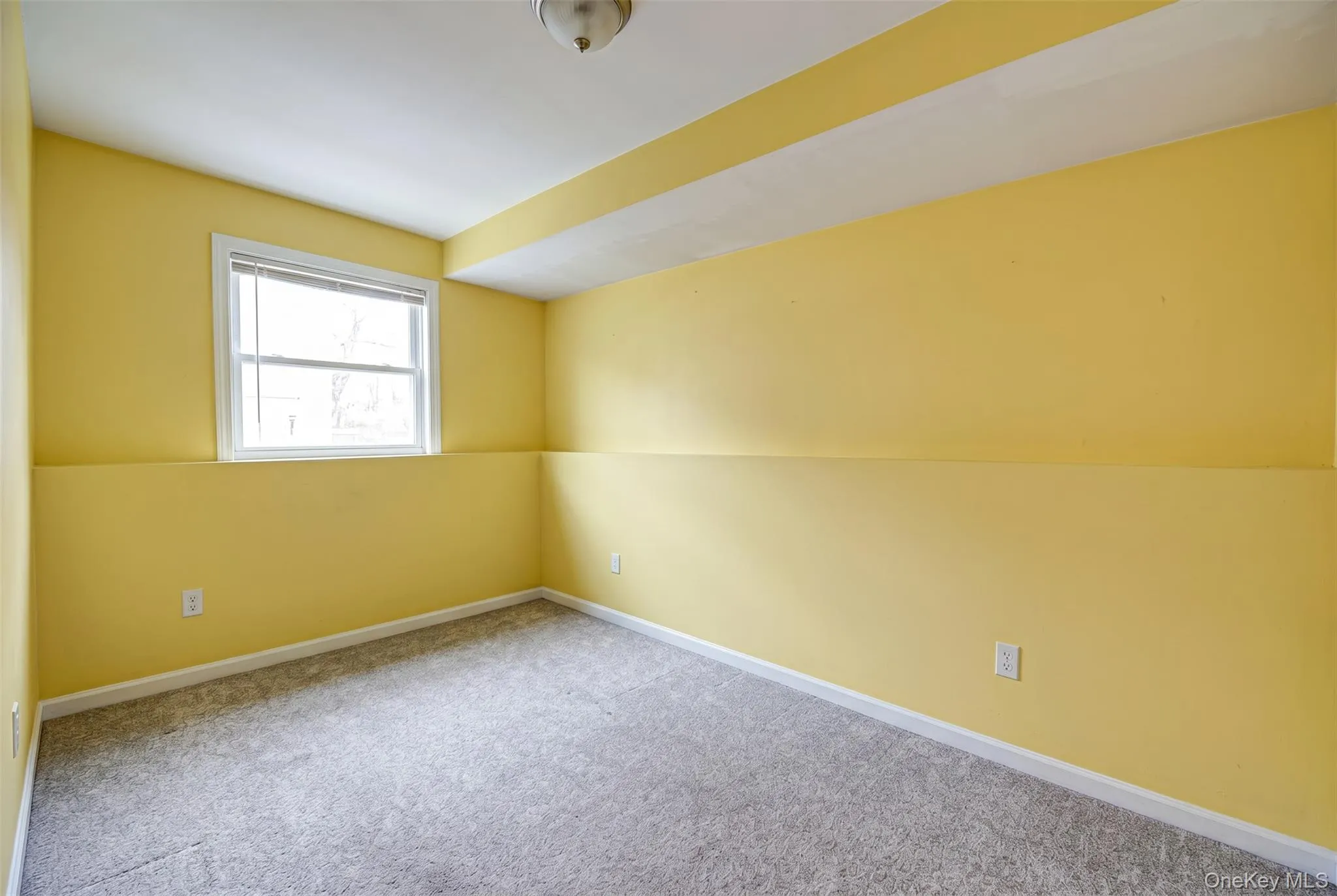 Images Have Been Virtually Decluttered Images Have Been Virtually Decluttered