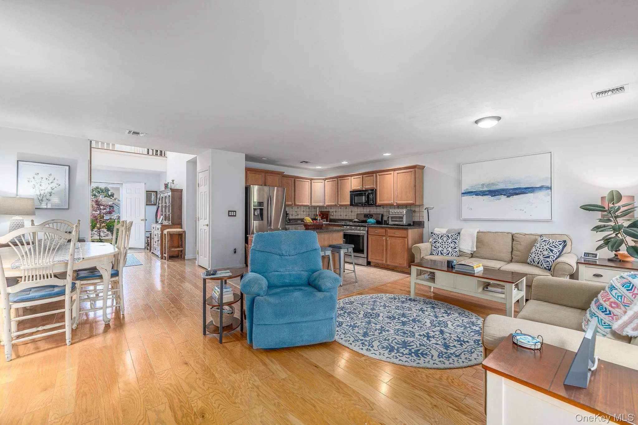 2204 Cedar Path, Riverhead, NY, 2 Bedrooms Bedrooms, 5 Rooms Rooms,2 BathroomsBathrooms,Residential,For Rent,Cedar,0,1005860 2204 Cedar Path, Riverhead, NY, 2 Bedrooms Bedrooms, 5 Rooms Rooms,2 BathroomsBathrooms,Residential,For Rent,Cedar,0,1005860