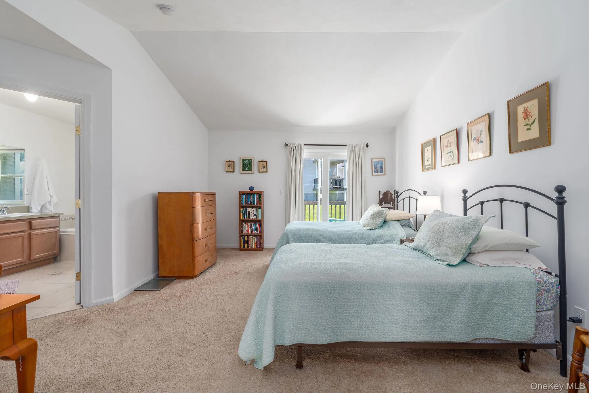 2204 Cedar Path, Riverhead, NY, 2 Bedrooms Bedrooms, 5 Rooms Rooms,2 BathroomsBathrooms,Residential,For Rent,Cedar,0,1005860 2204 Cedar Path, Riverhead, NY, 2 Bedrooms Bedrooms, 5 Rooms Rooms,2 BathroomsBathrooms,Residential,For Rent,Cedar,0,1005860