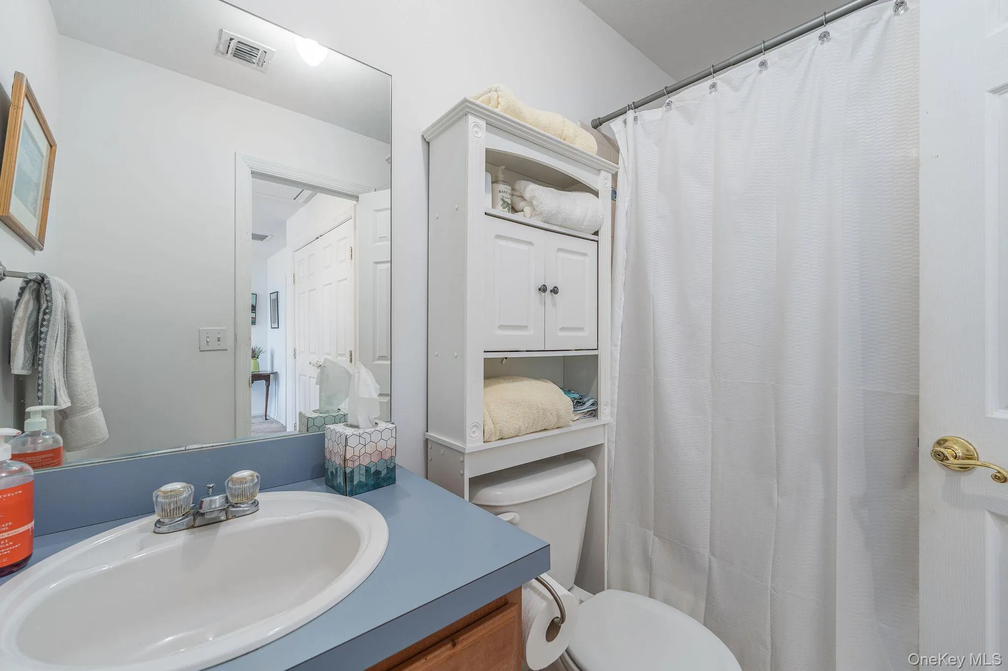 2204 Cedar Path, Riverhead, NY, 2 Bedrooms Bedrooms, 5 Rooms Rooms,2 BathroomsBathrooms,Residential,For Rent,Cedar,0,1005860 2204 Cedar Path, Riverhead, NY, 2 Bedrooms Bedrooms, 5 Rooms Rooms,2 BathroomsBathrooms,Residential,For Rent,Cedar,0,1005860