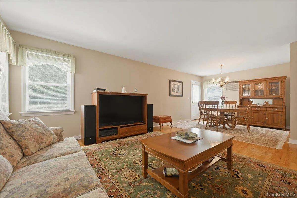 154 Cypress Street, Hempstead, NY, 3 Bedrooms Bedrooms, 7 Rooms Rooms,2 BathroomsBathrooms,Residential,For Rent,Cypress,0,1005866 154 Cypress Street, Hempstead, NY, 3 Bedrooms Bedrooms, 7 Rooms Rooms,2 BathroomsBathrooms,Residential,For Rent,Cypress,0,1005866