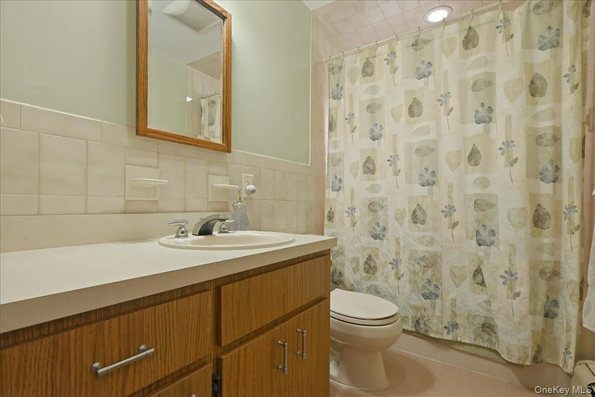 154 Cypress Street, Hempstead, NY, 3 Bedrooms Bedrooms, 7 Rooms Rooms,2 BathroomsBathrooms,Residential,For Rent,Cypress,0,1005866 154 Cypress Street, Hempstead, NY, 3 Bedrooms Bedrooms, 7 Rooms Rooms,2 BathroomsBathrooms,Residential,For Rent,Cypress,0,1005866