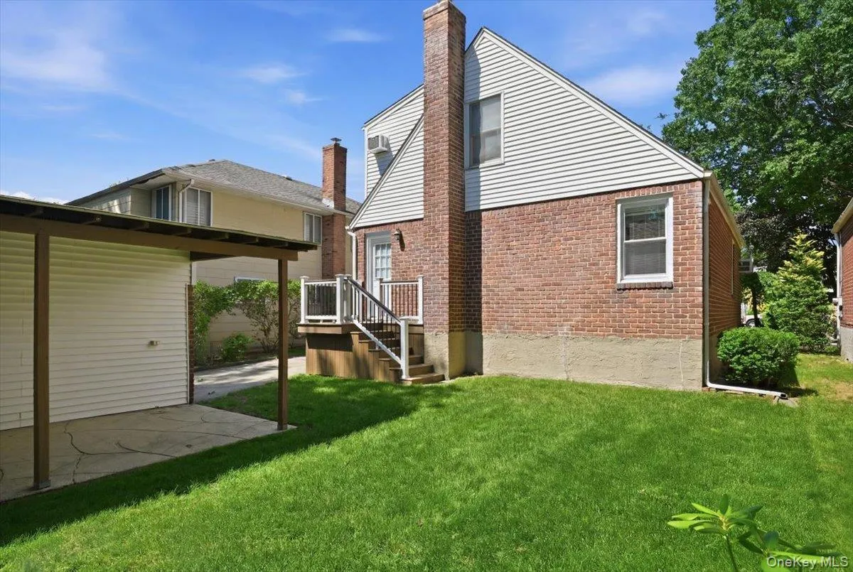 154 Cypress Street, Hempstead, NY, 3 Bedrooms Bedrooms, 7 Rooms Rooms,2 BathroomsBathrooms,Residential,For Rent,Cypress,0,1005866 154 Cypress Street, Hempstead, NY, 3 Bedrooms Bedrooms, 7 Rooms Rooms,2 BathroomsBathrooms,Residential,For Rent,Cypress,0,1005866