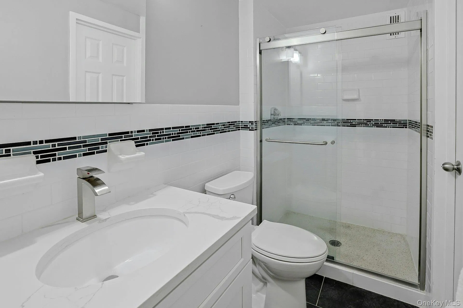 Guest Bath/Shower Guest Bath/Shower