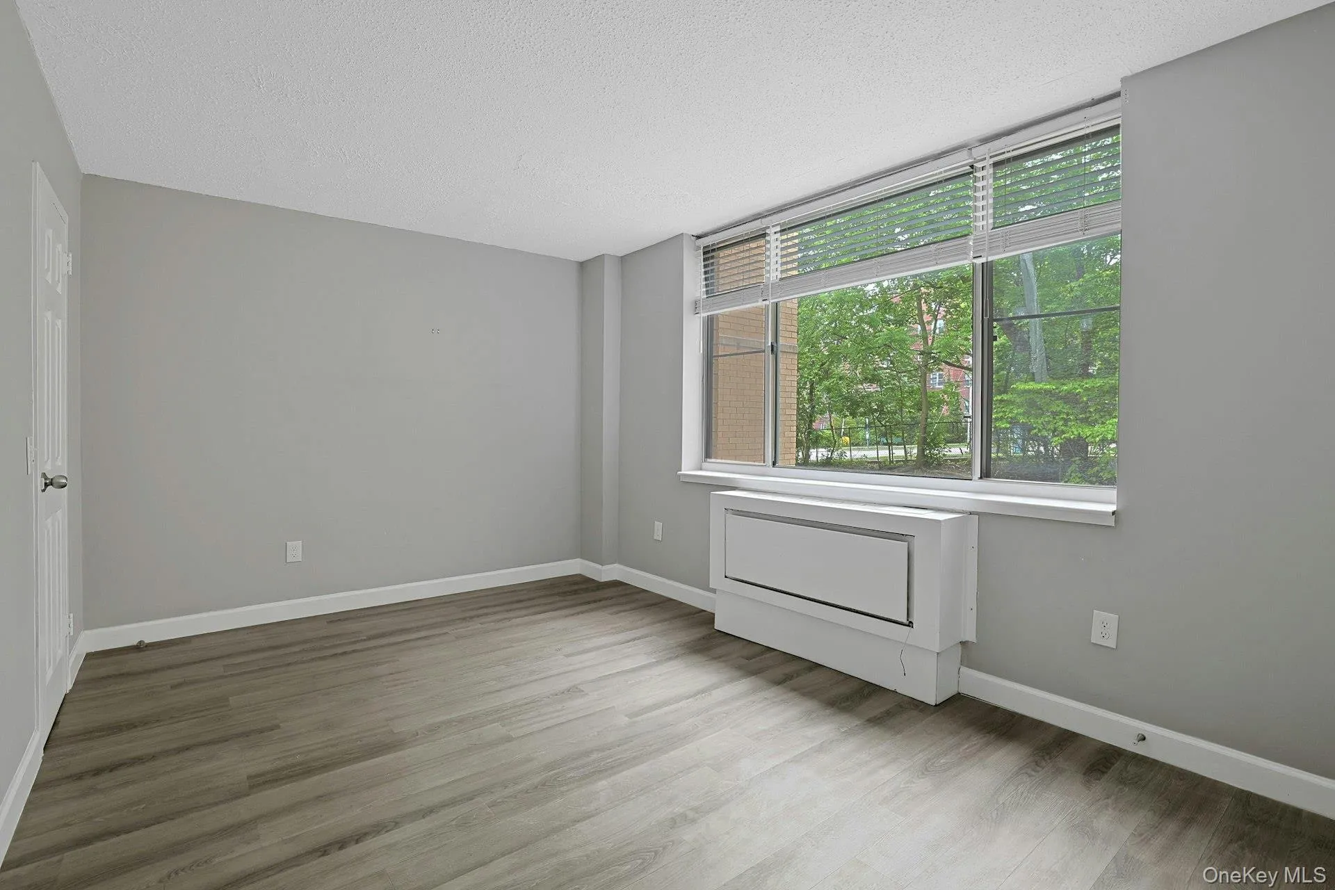 2nd bedroom or den 2nd bedroom or den