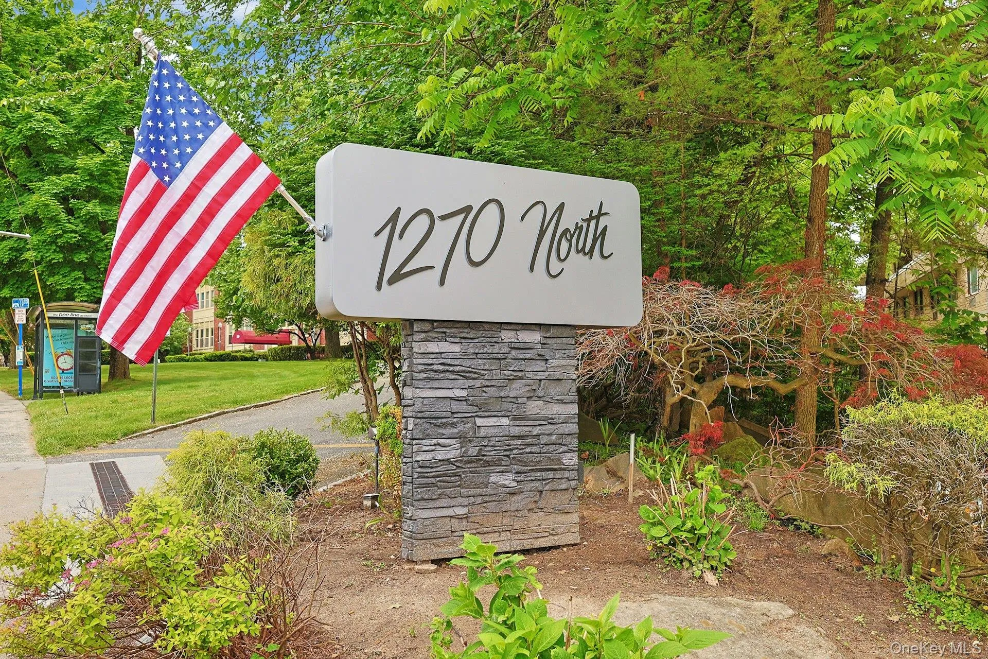 Welcome to 1270 North Welcome to 1270 North