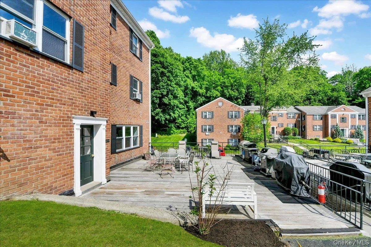 125-3 S. Highland Avenue, Ossining, NY, 1 Bedroom Bedrooms, 4 Rooms Rooms,1 BathroomBathrooms,Residential,For Rent,S. Highland,0,1005870 125-3 S. Highland Avenue, Ossining, NY, 1 Bedroom Bedrooms, 4 Rooms Rooms,1 BathroomBathrooms,Residential,For Rent,S. Highland,0,1005870