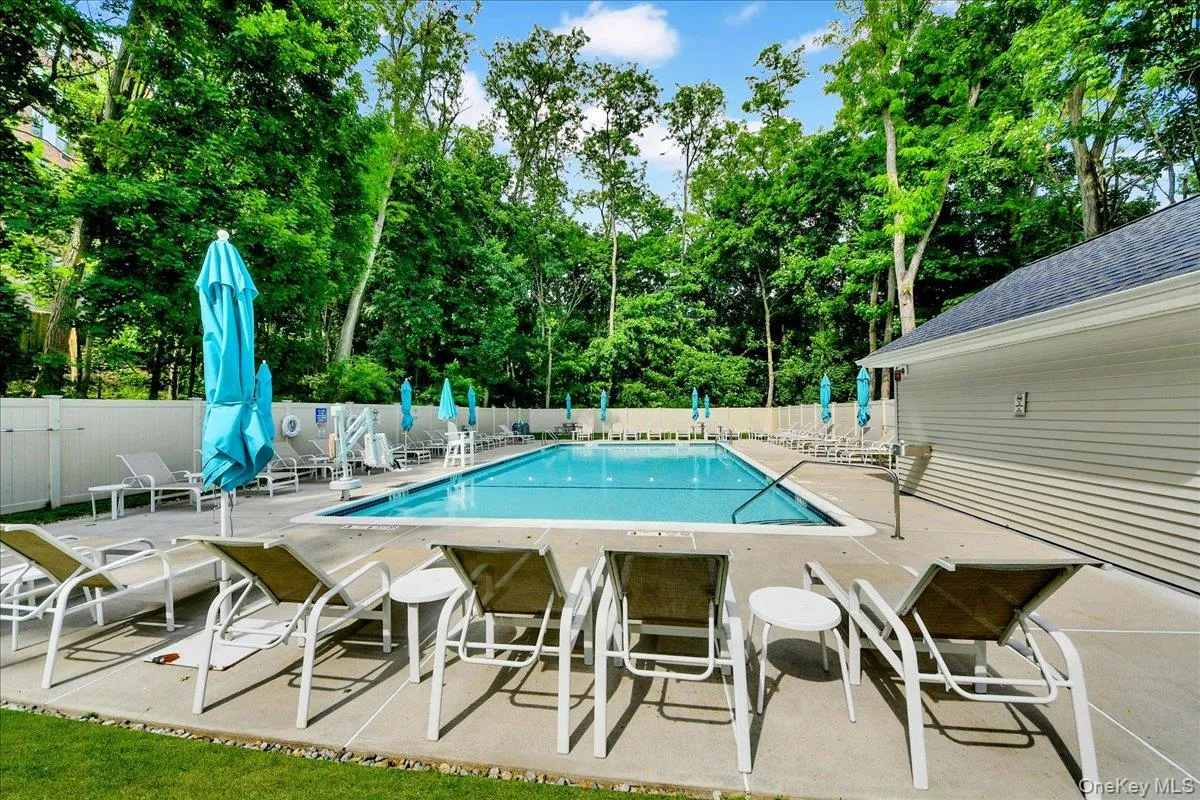125-3 S. Highland Avenue, Ossining, NY, 1 Bedroom Bedrooms, 4 Rooms Rooms,1 BathroomBathrooms,Residential,For Rent,S. Highland,0,1005870 125-3 S. Highland Avenue, Ossining, NY, 1 Bedroom Bedrooms, 4 Rooms Rooms,1 BathroomBathrooms,Residential,For Rent,S. Highland,0,1005870