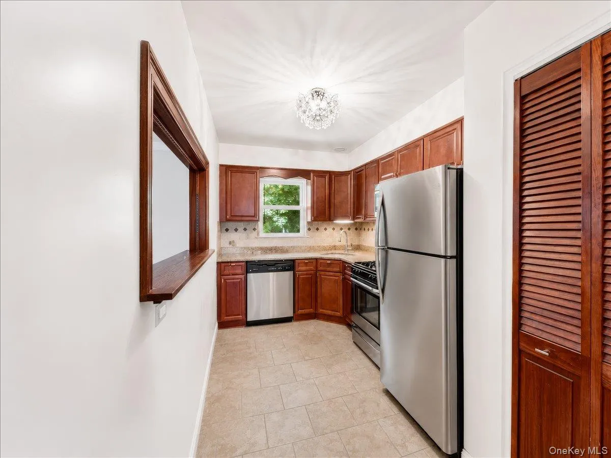 125-3 S. Highland Avenue, Ossining, NY, 1 Bedroom Bedrooms, 4 Rooms Rooms,1 BathroomBathrooms,Residential,For Rent,S. Highland,0,1005870 125-3 S. Highland Avenue, Ossining, NY, 1 Bedroom Bedrooms, 4 Rooms Rooms,1 BathroomBathrooms,Residential,For Rent,S. Highland,0,1005870