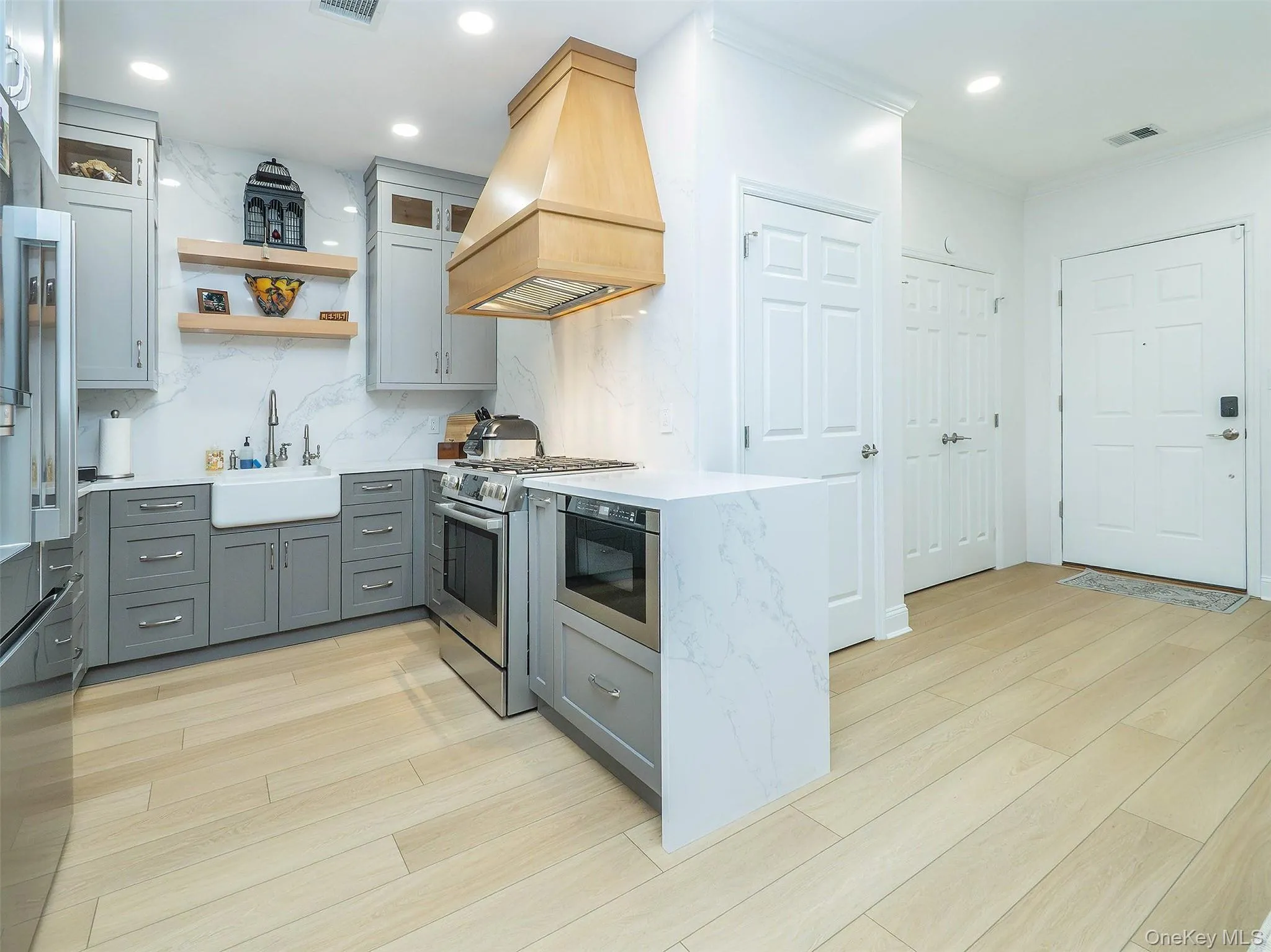 87 Pond View Drive, North Hempstead, NY, 2 Bedrooms Bedrooms, 5 Rooms Rooms,2 BathroomsBathrooms,Residential,For Rent,Pond View,0,1005874 87 Pond View Drive, North Hempstead, NY, 2 Bedrooms Bedrooms, 5 Rooms Rooms,2 BathroomsBathrooms,Residential,For Rent,Pond View,0,1005874