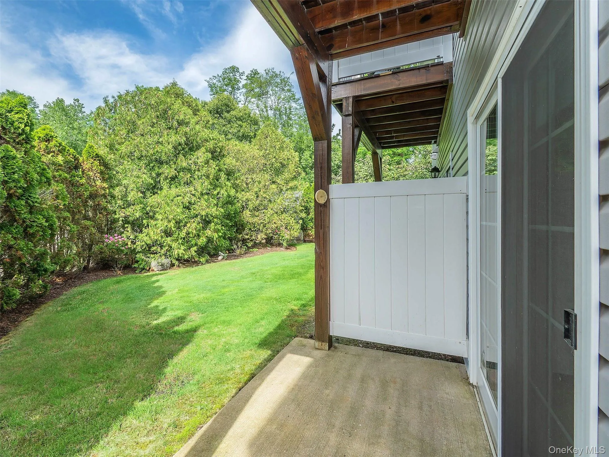 87 Pond View Drive, North Hempstead, NY, 2 Bedrooms Bedrooms, 5 Rooms Rooms,2 BathroomsBathrooms,Residential,For Rent,Pond View,0,1005874 87 Pond View Drive, North Hempstead, NY, 2 Bedrooms Bedrooms, 5 Rooms Rooms,2 BathroomsBathrooms,Residential,For Rent,Pond View,0,1005874