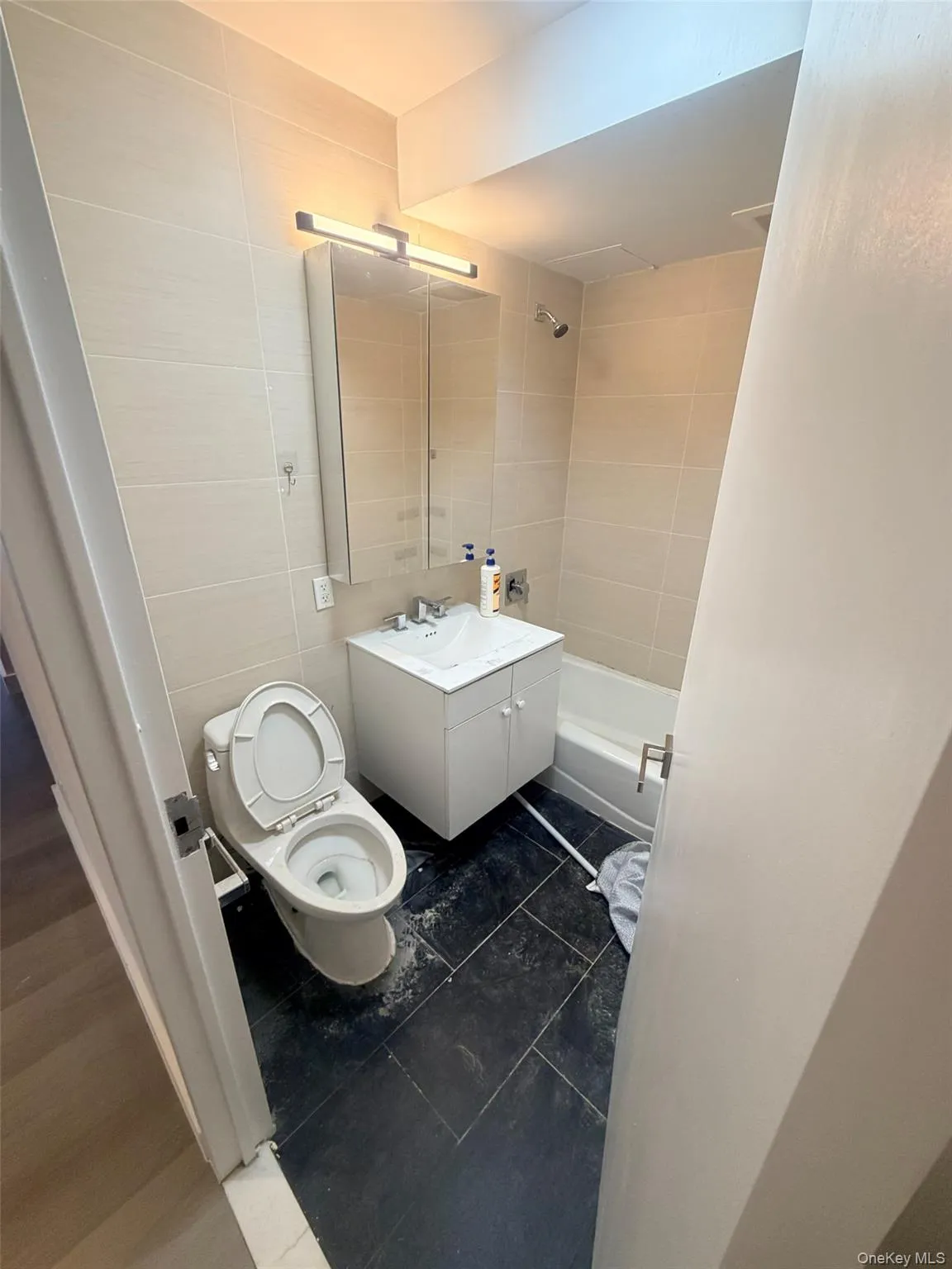 136-19 Franklin Avenue, New York, NY, 3 Bedrooms Bedrooms, 6 Rooms Rooms,2 BathroomsBathrooms,Residential Lease,For Rent,Franklin,0,1005884 136-19 Franklin Avenue, New York, NY, 3 Bedrooms Bedrooms, 6 Rooms Rooms,2 BathroomsBathrooms,Residential Lease,For Rent,Franklin,0,1005884