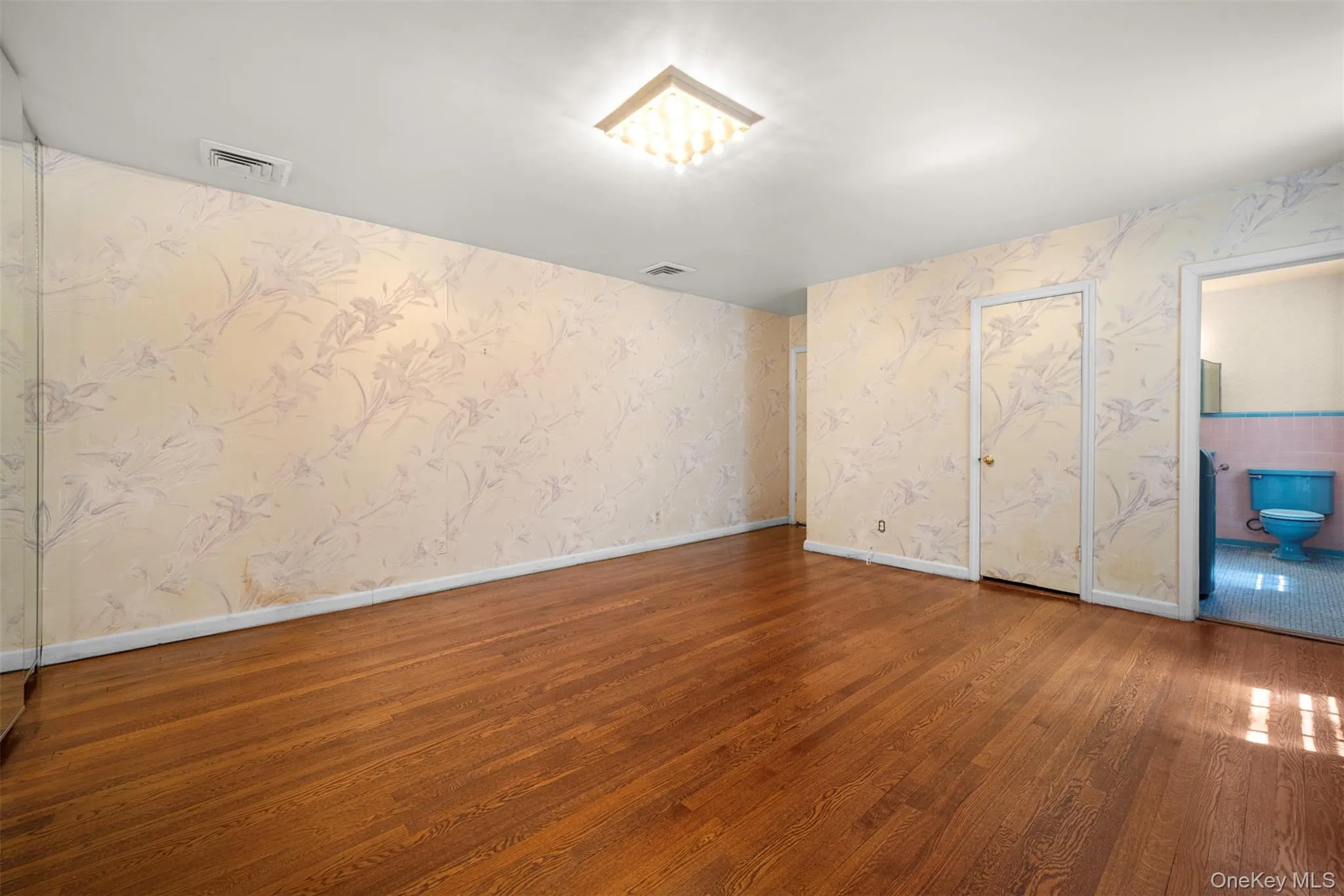 49 The Birches, North Hempstead, NY, 4 Bedrooms Bedrooms, 8 Rooms Rooms,3 BathroomsBathrooms,Residential,For Rent,The Birches,0,1005886 49 The Birches, North Hempstead, NY, 4 Bedrooms Bedrooms, 8 Rooms Rooms,3 BathroomsBathrooms,Residential,For Rent,The Birches,0,1005886