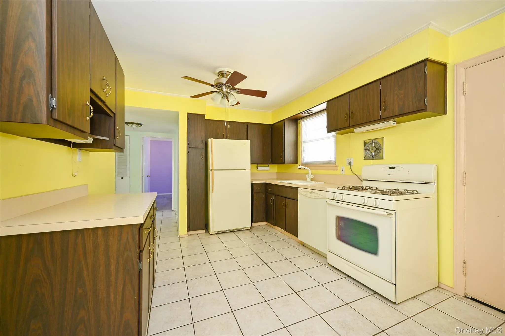 157-11 26th Avenue, New York, NY, 4 Bedrooms Bedrooms, 6 Rooms Rooms,1 BathroomBathrooms,Residential,For Rent,26th,0,1005889 157-11 26th Avenue, New York, NY, 4 Bedrooms Bedrooms, 6 Rooms Rooms,1 BathroomBathrooms,Residential,For Rent,26th,0,1005889