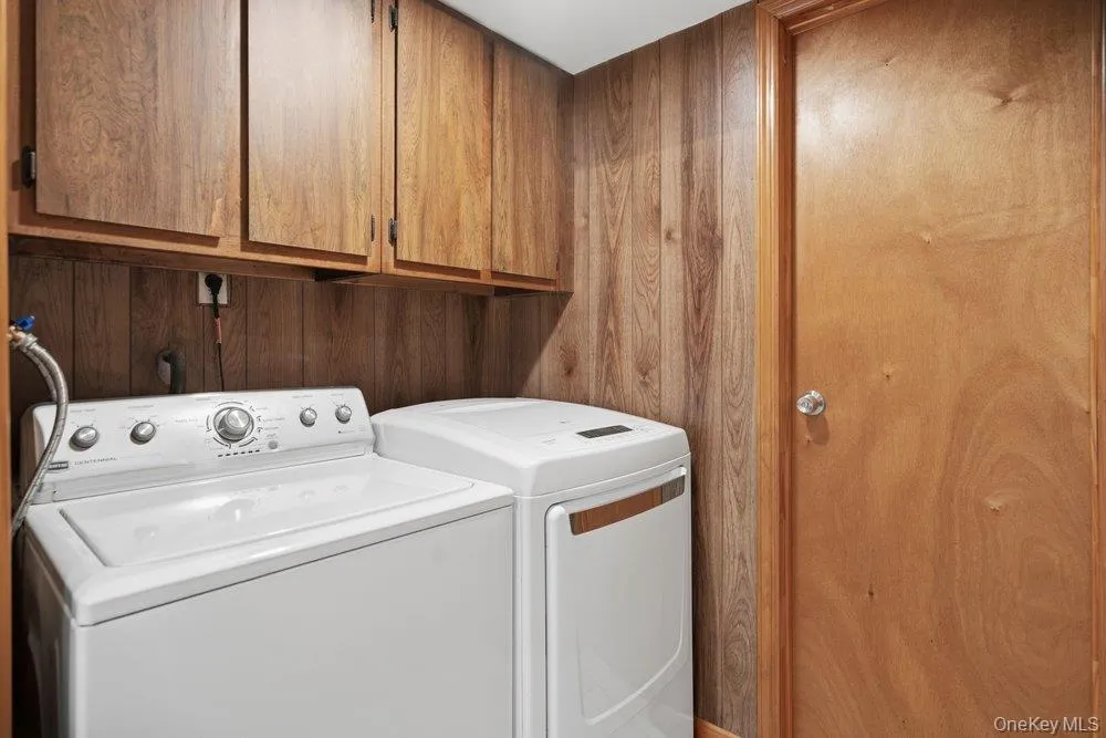 110 Tarpon Avenue, Brookhaven, NY, 3 Bedrooms Bedrooms, 9 Rooms Rooms,1 BathroomBathrooms,Residential,For Rent,Tarpon,0,1005893 110 Tarpon Avenue, Brookhaven, NY, 3 Bedrooms Bedrooms, 9 Rooms Rooms,1 BathroomBathrooms,Residential,For Rent,Tarpon,0,1005893
