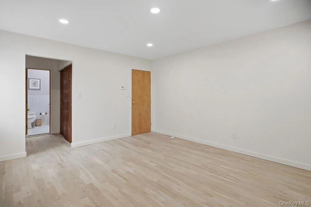 110 Tarpon Avenue, Brookhaven, NY, 3 Bedrooms Bedrooms, 9 Rooms Rooms,1 BathroomBathrooms,Residential,For Rent,Tarpon,0,1005893 110 Tarpon Avenue, Brookhaven, NY, 3 Bedrooms Bedrooms, 9 Rooms Rooms,1 BathroomBathrooms,Residential,For Rent,Tarpon,0,1005893
